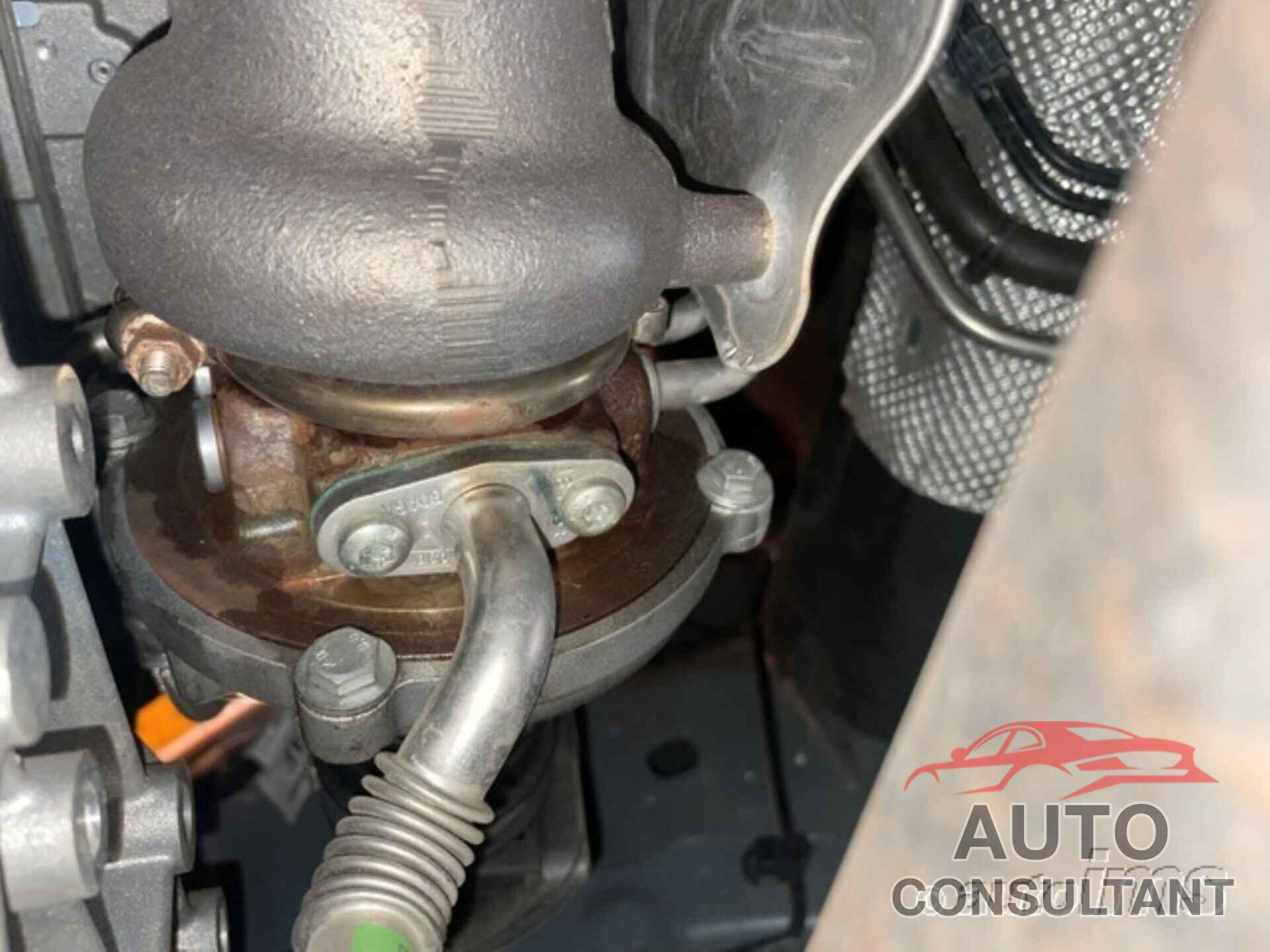 FORD ESCAPE 2019 - 1FMCU0GD8KUA27030