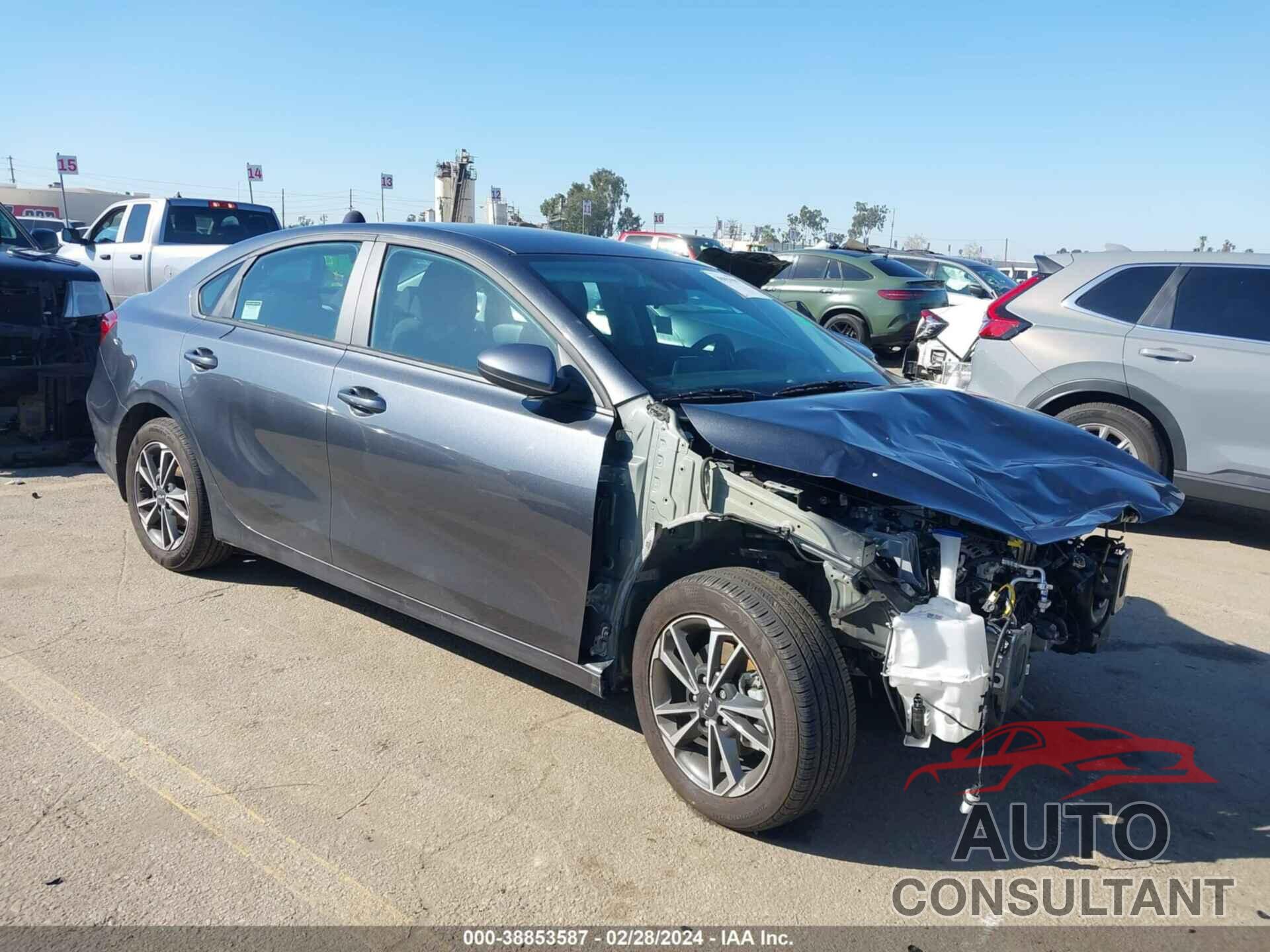 KIA FORTE 2023 - 3KPF24AD6PE693977