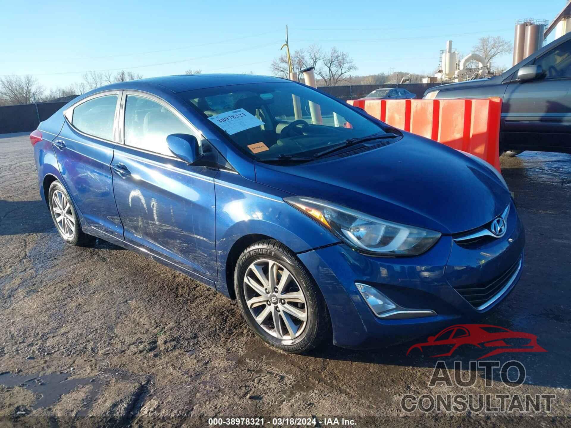 HYUNDAI ELANTRA 2016 - 5NPDH4AE4GH711032