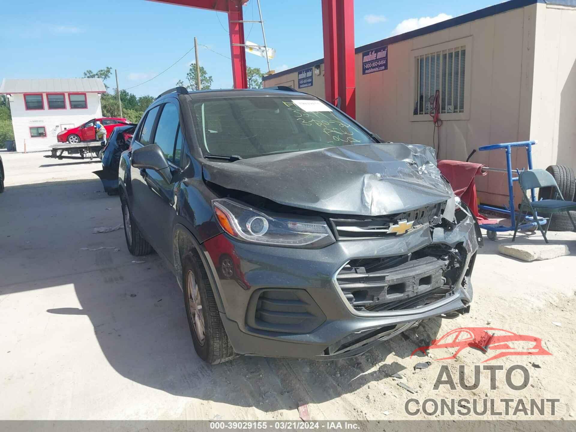 CHEVROLET TRAX 2018 - 3GNCJPSB8JL157059