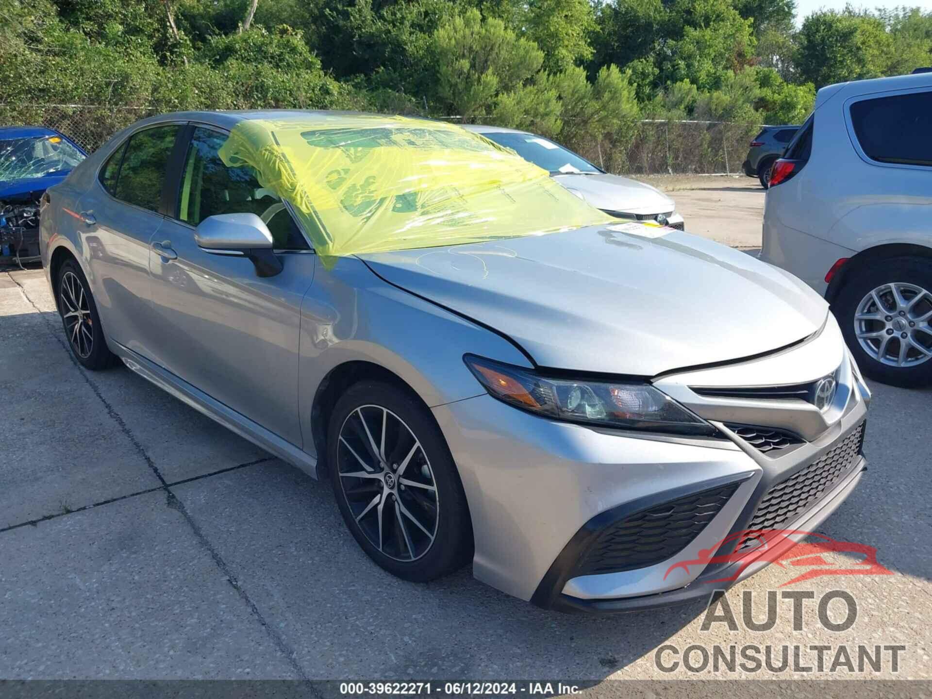 TOYOTA CAMRY 2022 - 4T1G11AK6NU005748