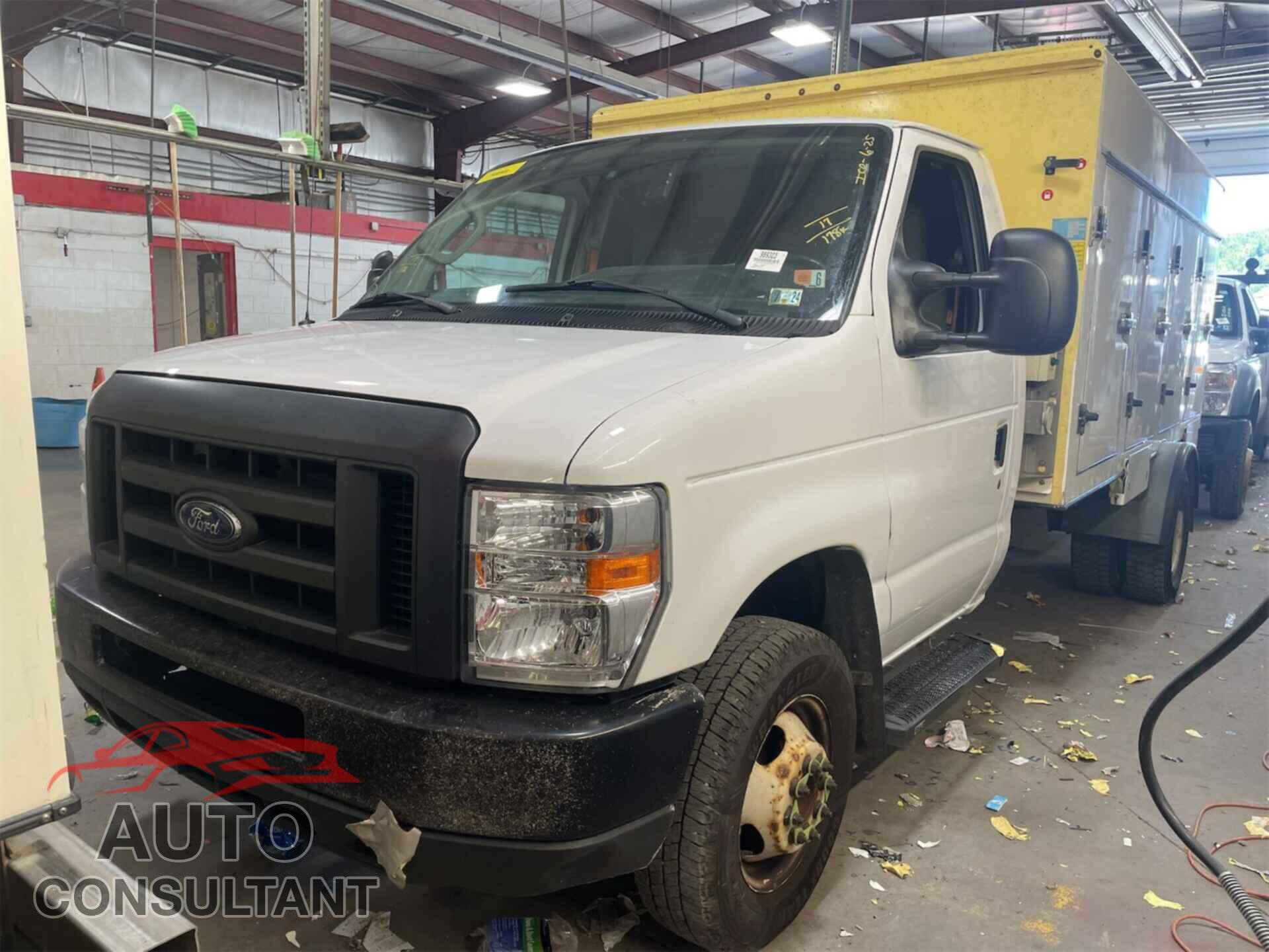 FORD ECONOLINE 2017 - 1FDXE4FS3HDC69044