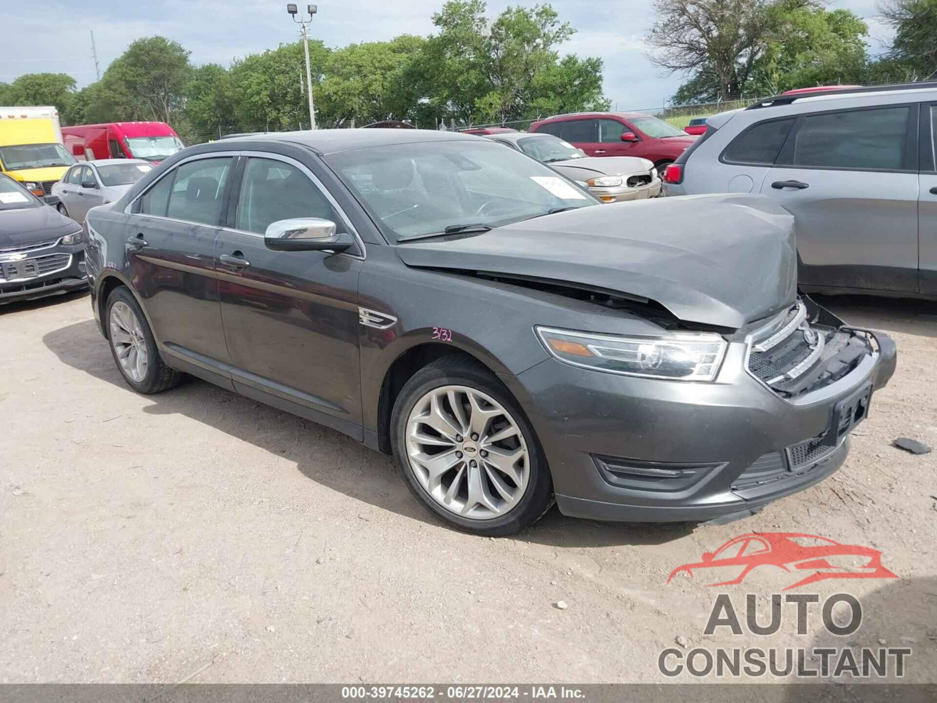 FORD TAURUS 2018 - 1FAHP2F87JG109562