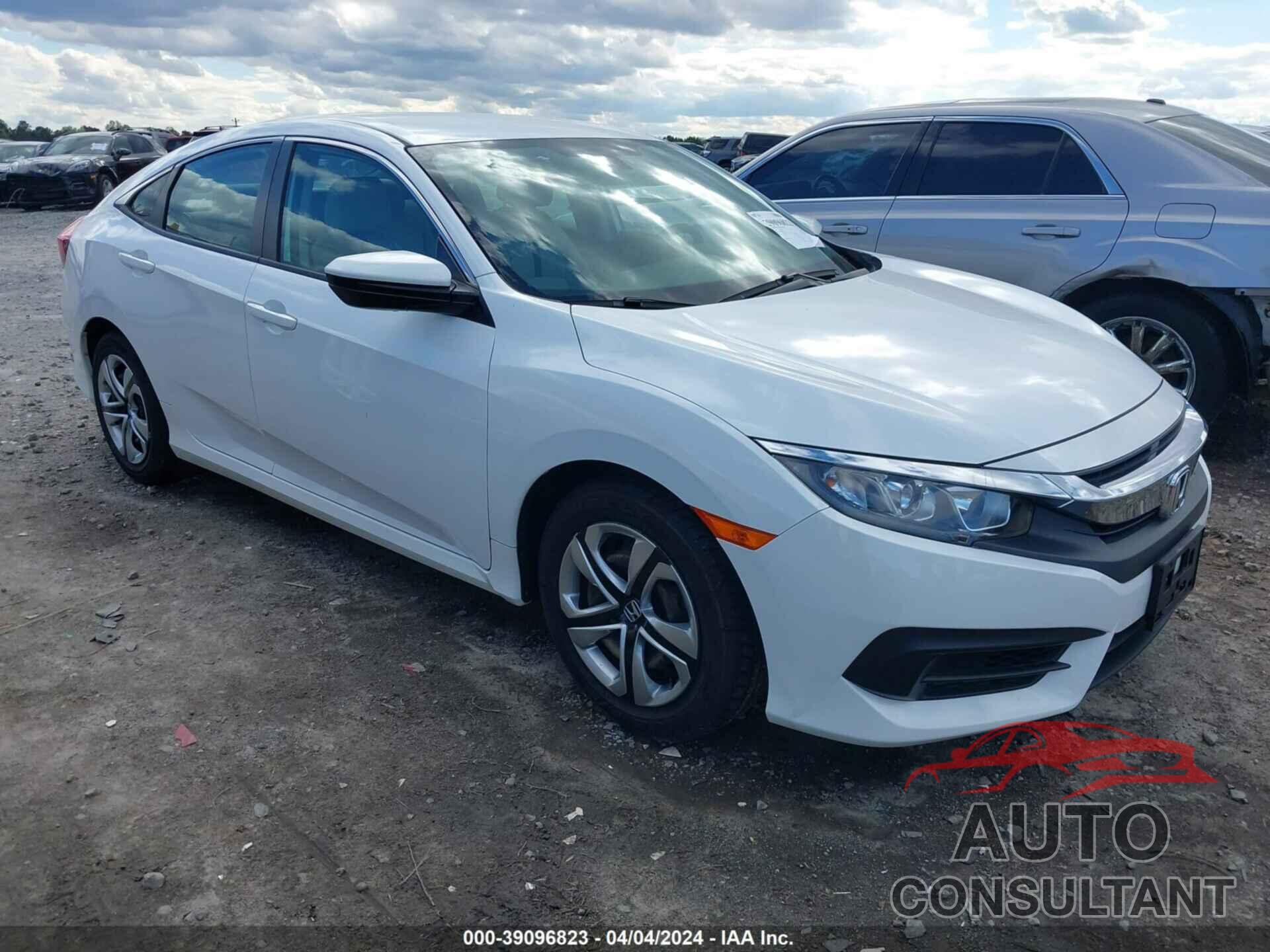 HONDA CIVIC 2018 - 2HGFC2F57JH593046