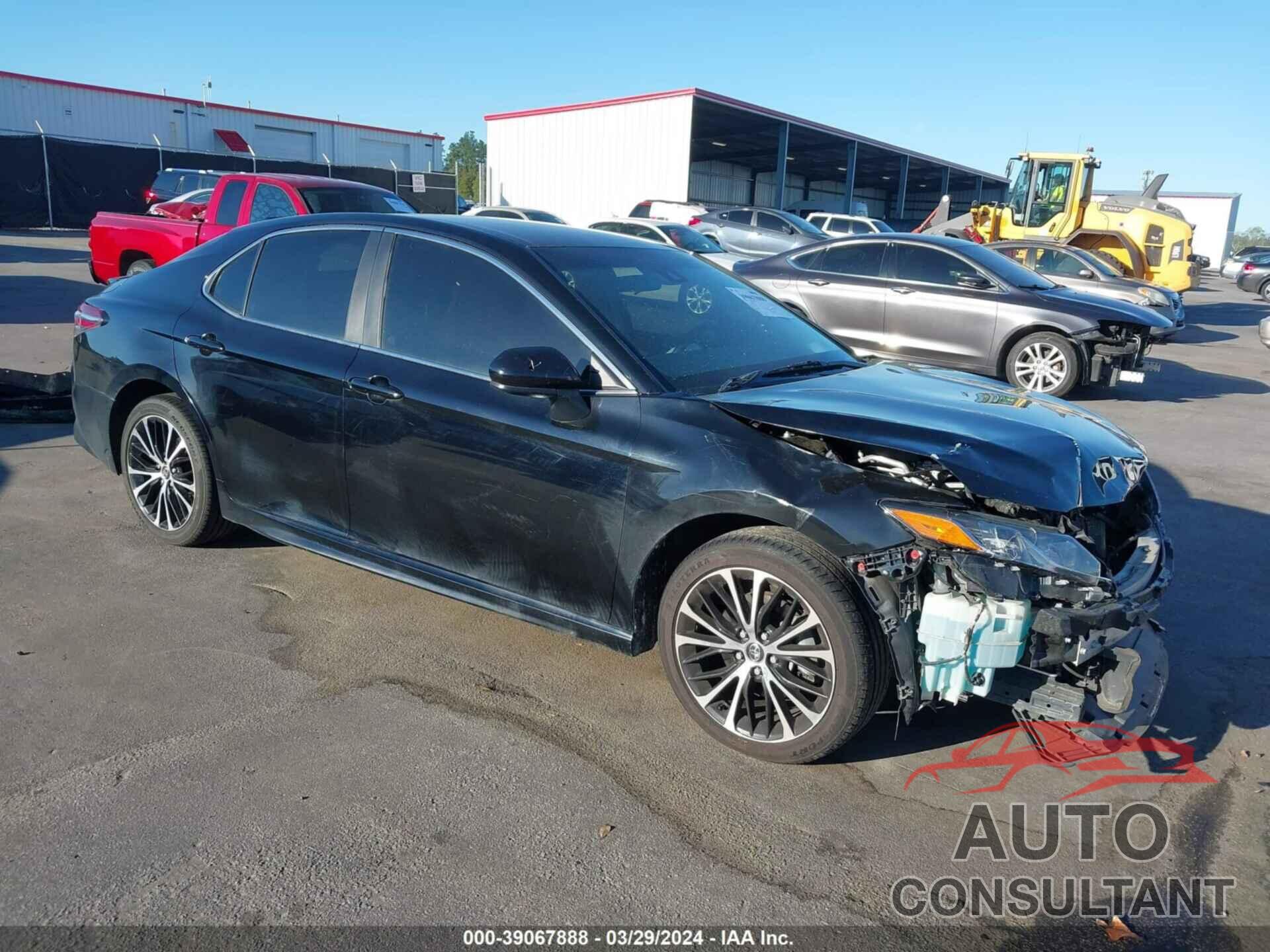TOYOTA CAMRY 2018 - 4T1B11HK6JU151710