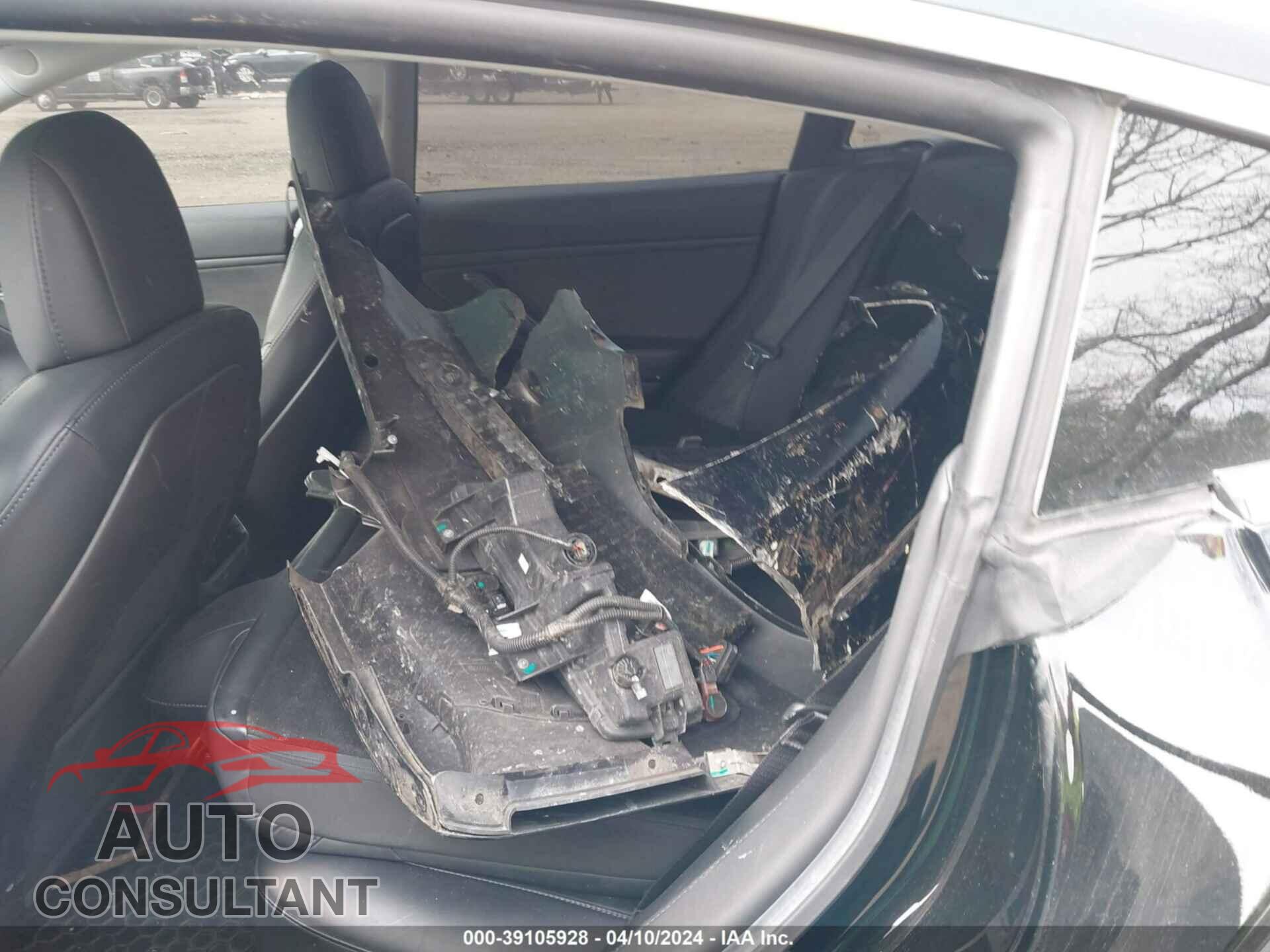 TESLA MODEL 3 2019 - 5YJ3E1EA1KF395168