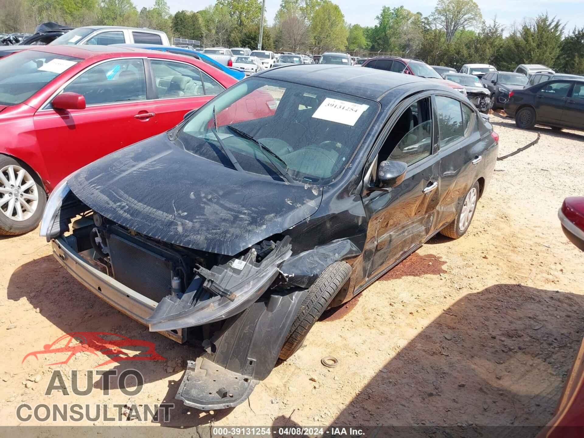 NISSAN VERSA 2017 - 3N1CN7AP1HL889069
