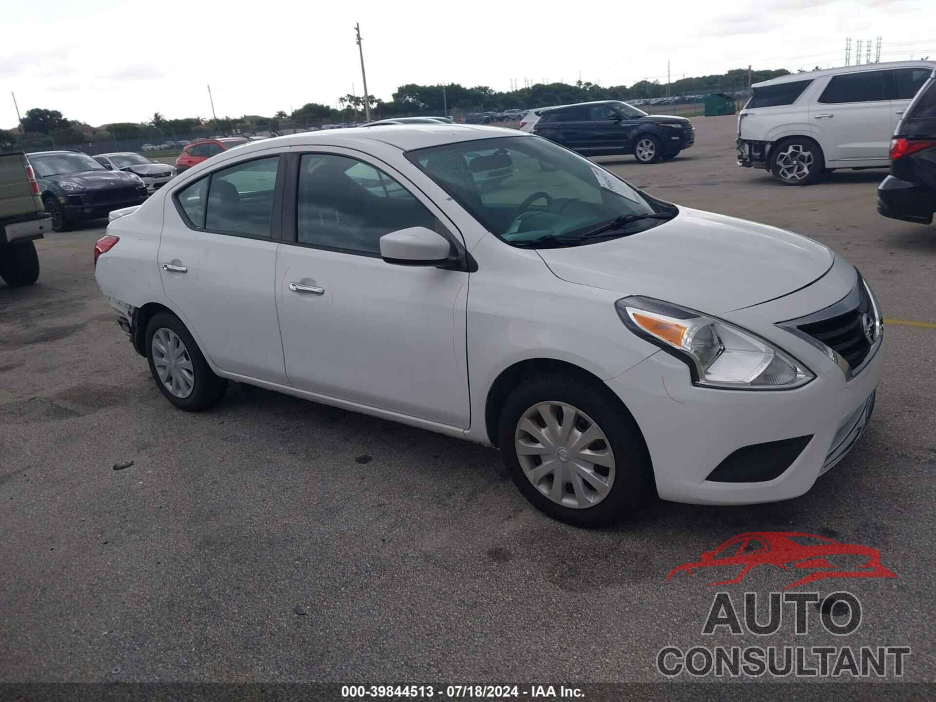 NISSAN VERSA 2019 - 3N1CN7AP8KL845660