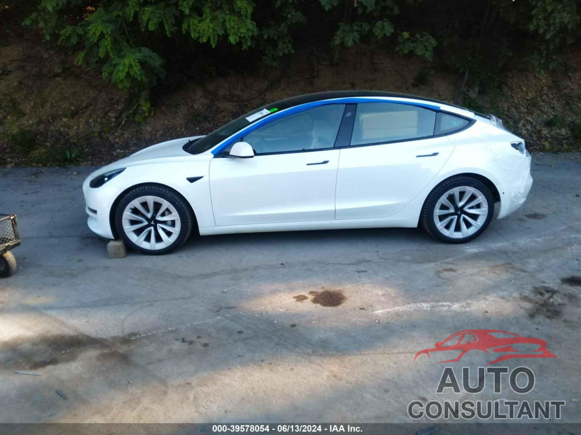 TESLA MODEL 3 2022 - 5YJ3E1EB3NF332778