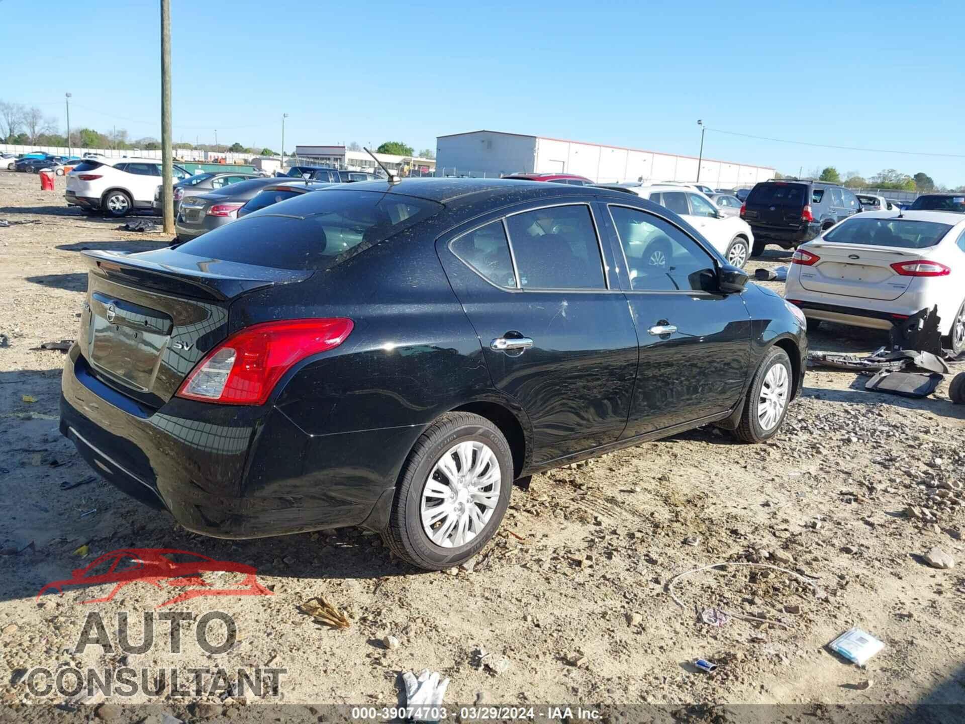 NISSAN VERSA 2017 - 3N1CN7AP3HL860821