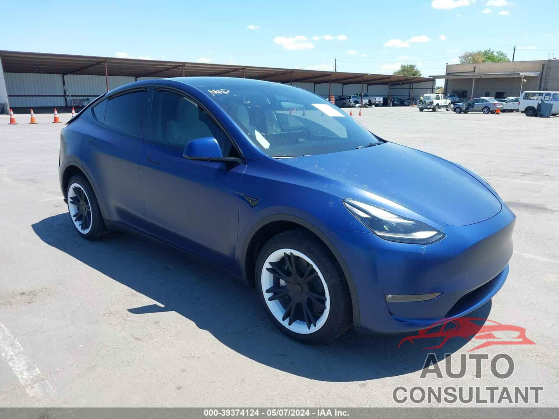 TESLA MODEL Y 2024 - 7SAYGDEE7RF987272