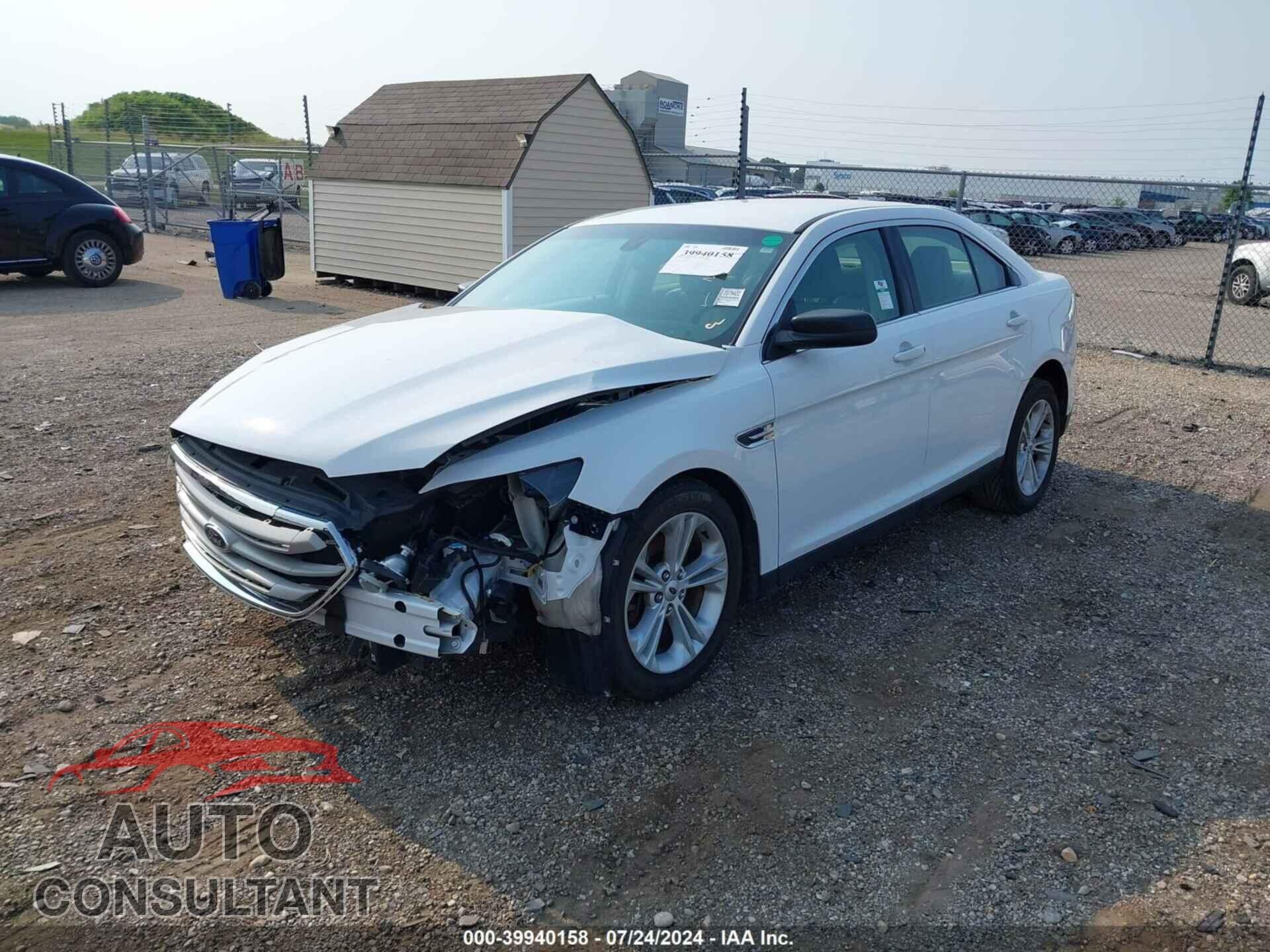 FORD TAURUS 2017 - 1FAHP2D8XHG127034