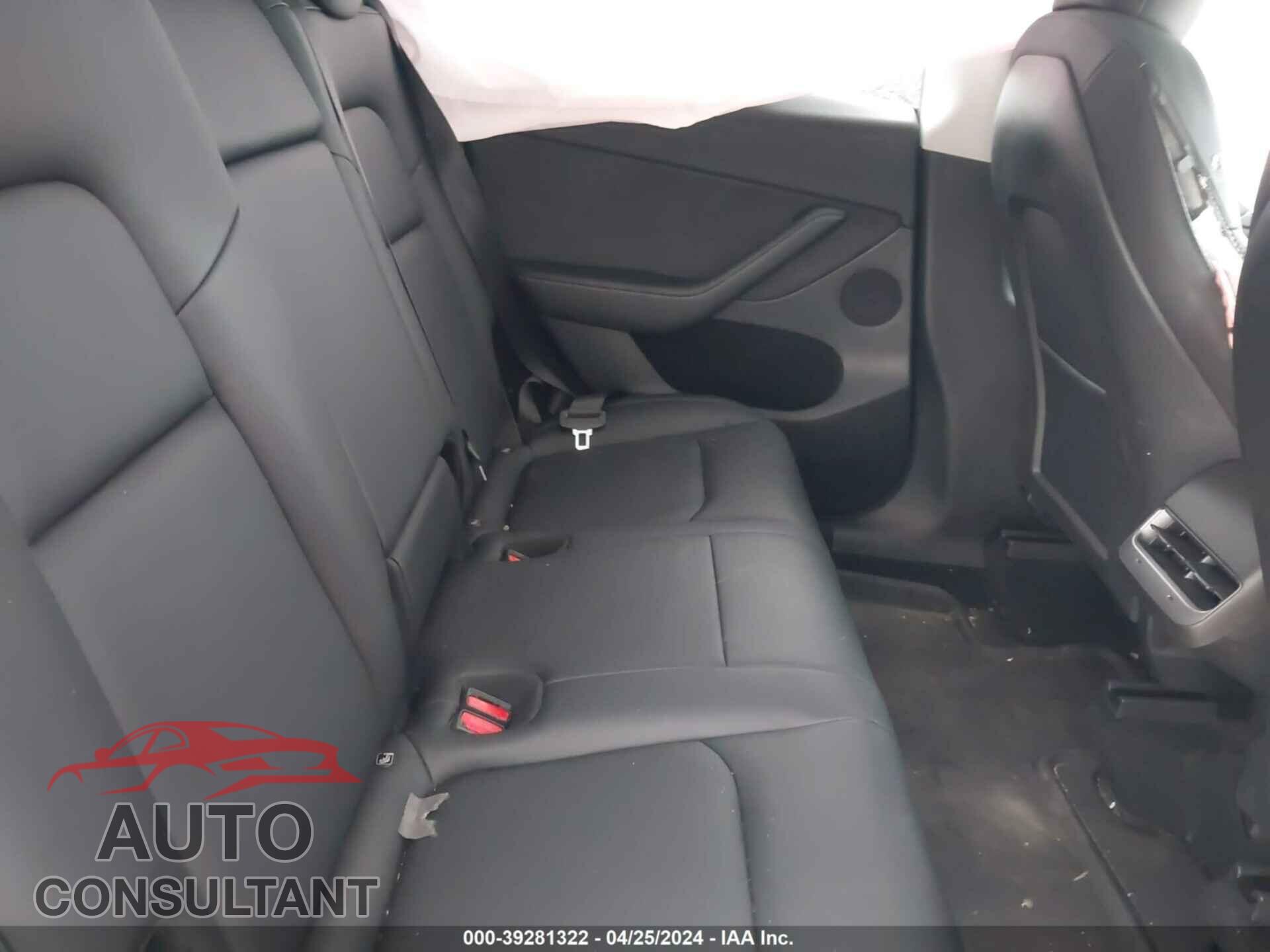 TESLA MODEL Y 2023 - 7SAYGDEE6PF805591