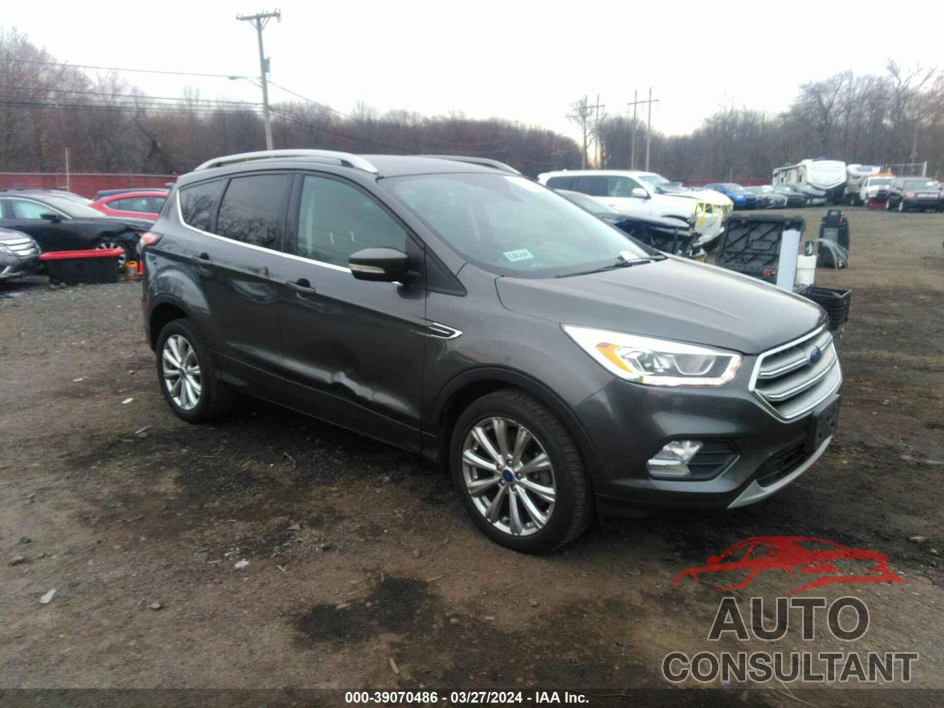 FORD ESCAPE 2017 - 1FMCU9JD3HUD02759