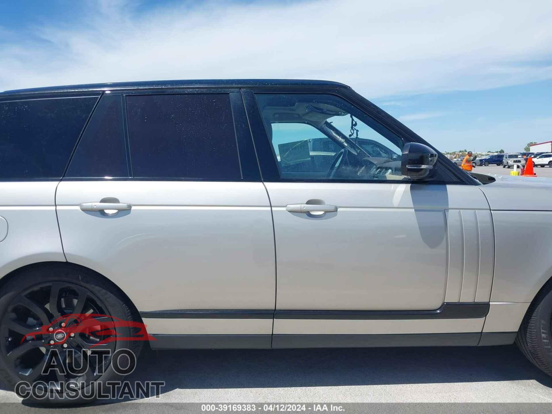 LAND ROVER RANGE ROVER 2017 - SALGS2FV9HA354802