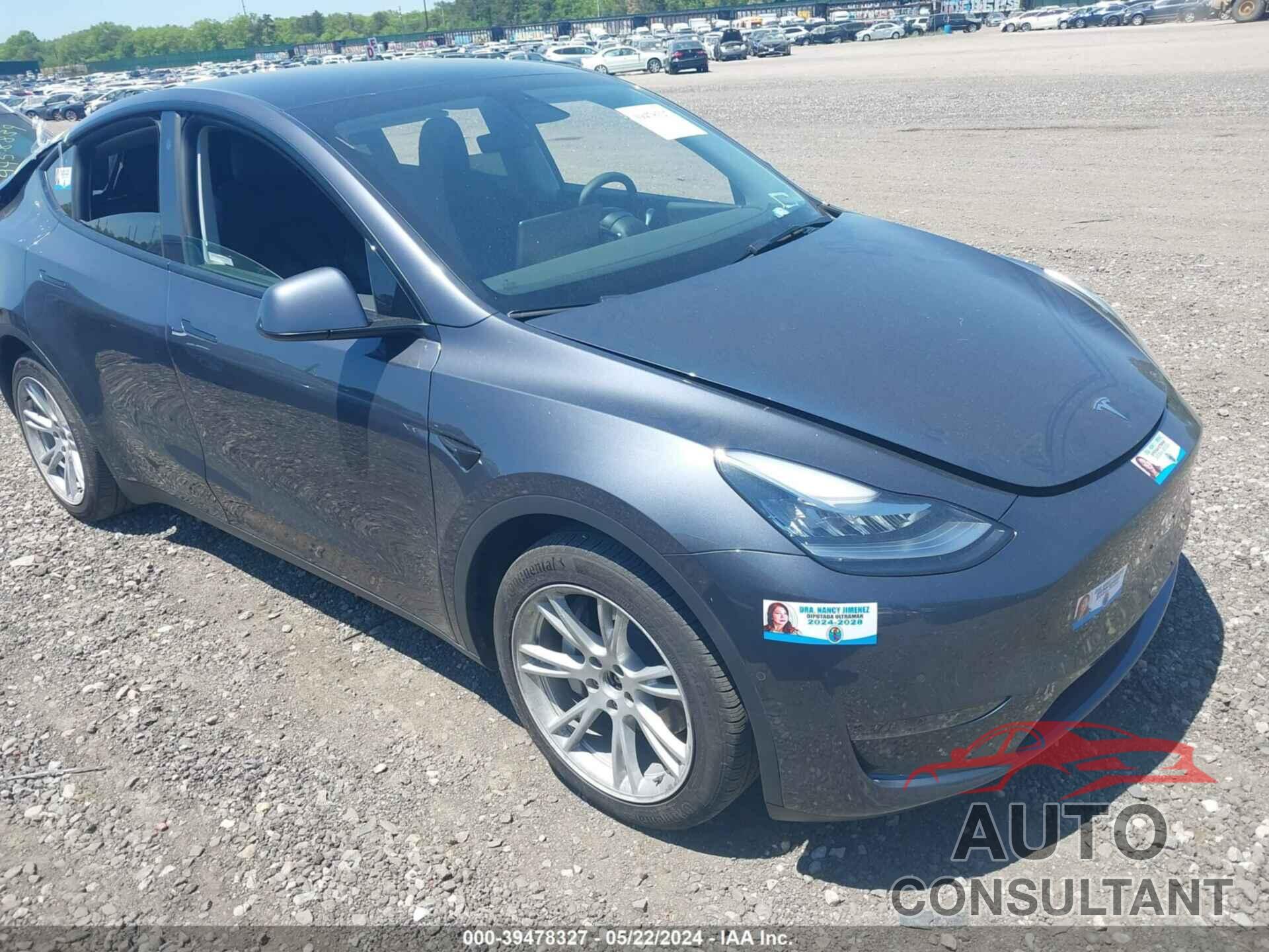 TESLA MODEL Y 2022 - 7SAYGAEE2NF400484