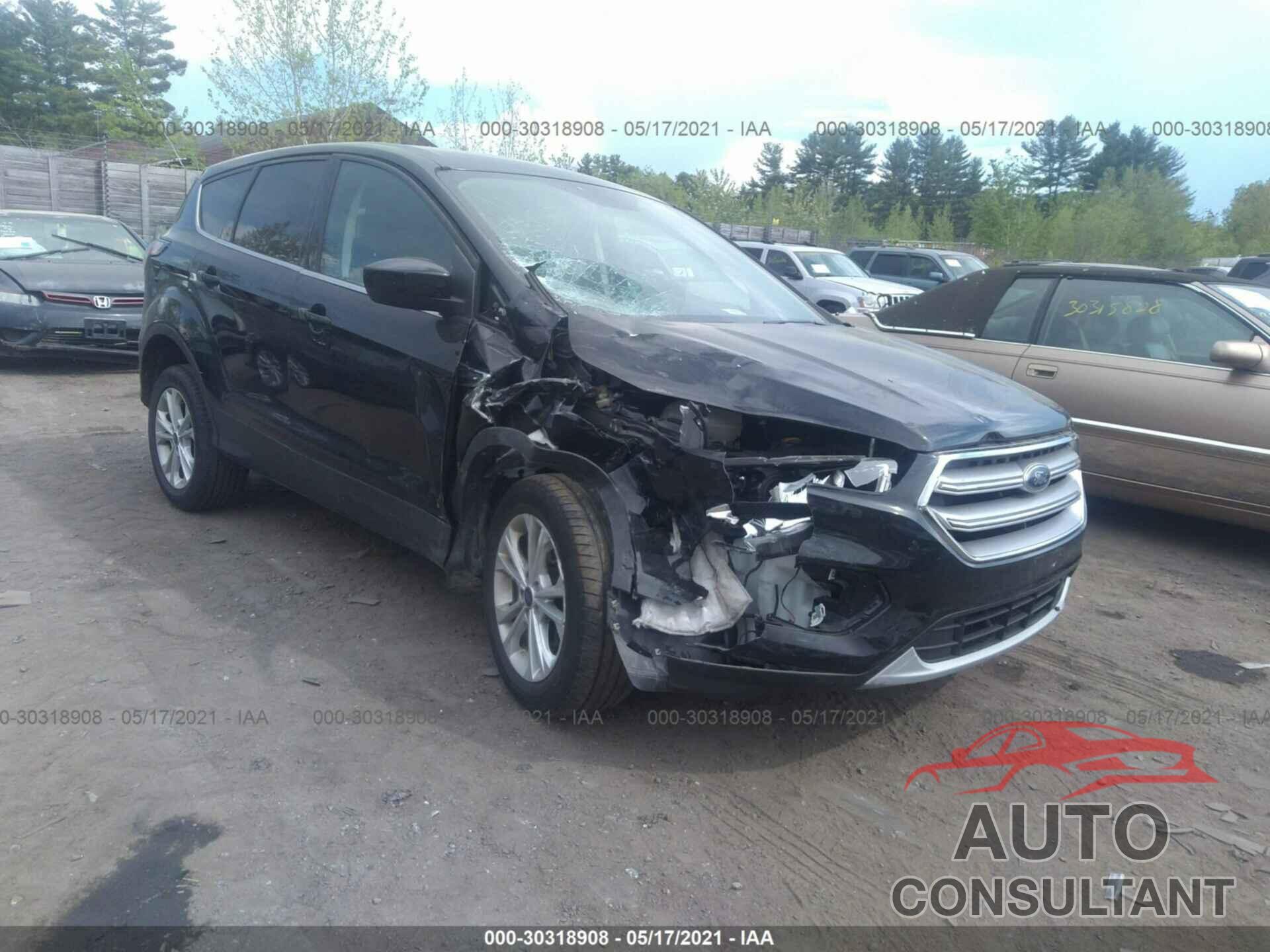 FORD ESCAPE 2017 - 1FMCU0GD9HUD38779