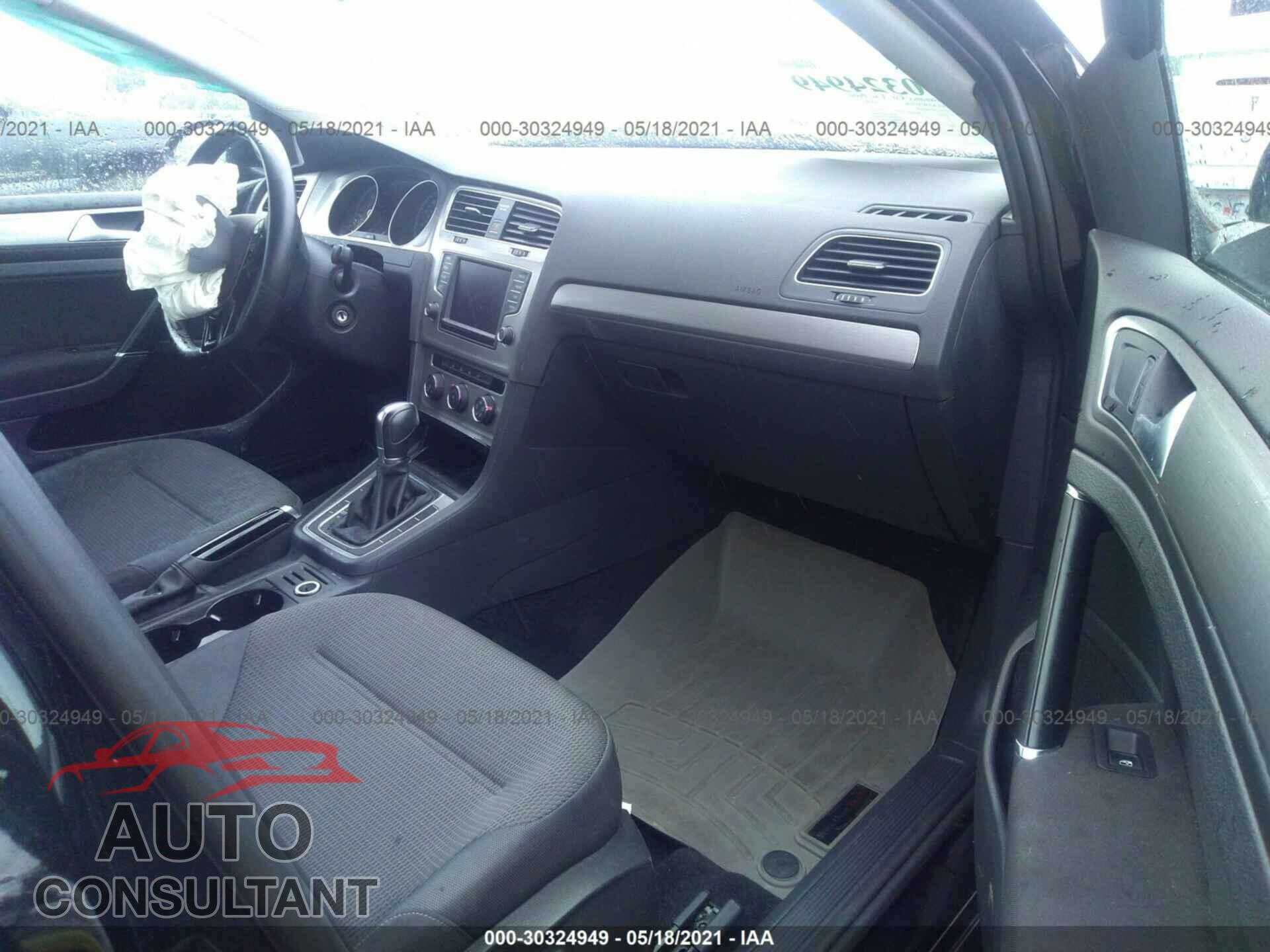VOLKSWAGEN GOLF 2017 - 3VW217AU2HM005089