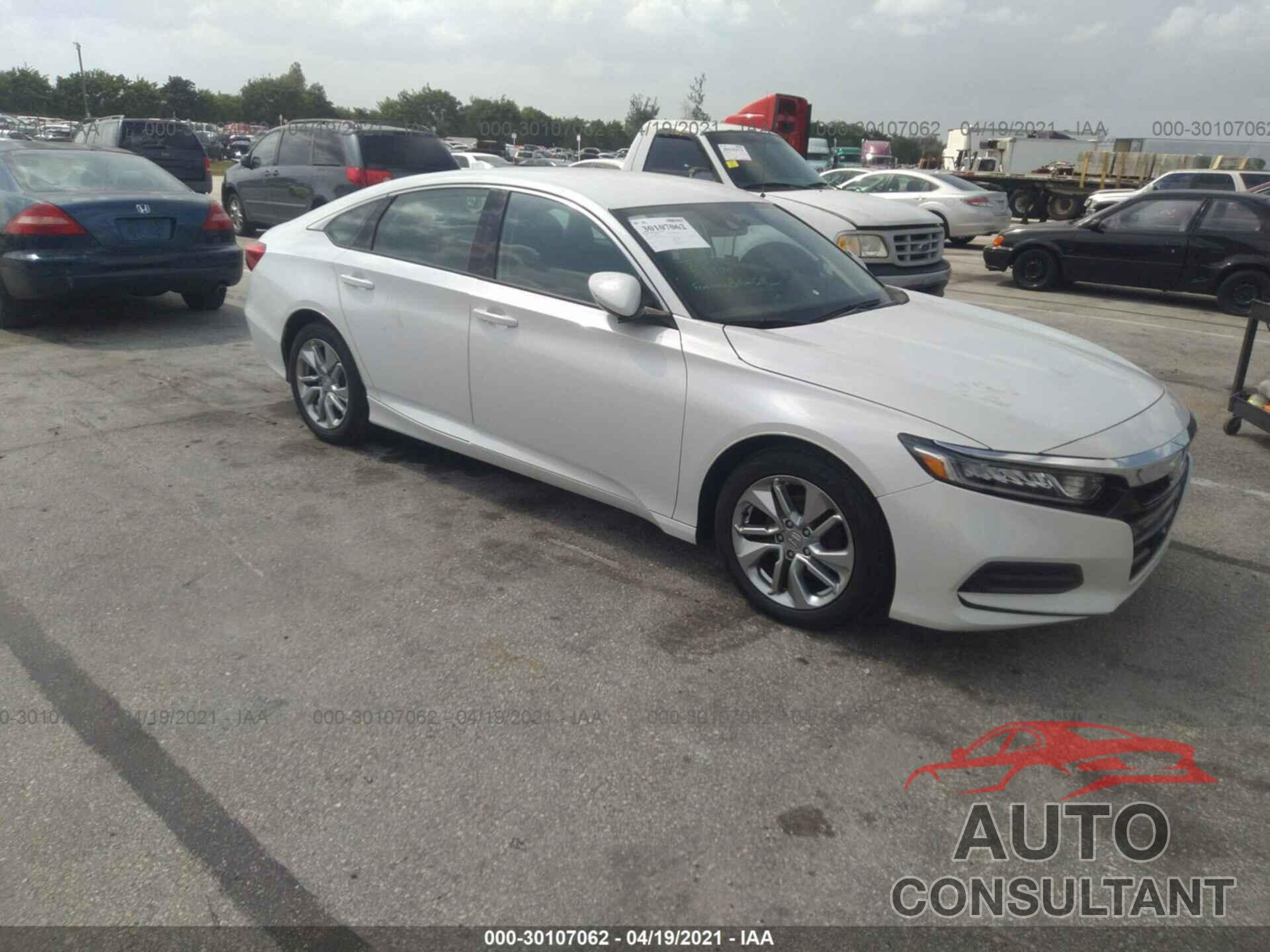 HONDA ACCORD SEDAN 2018 - 1HGCV1F11JA067515
