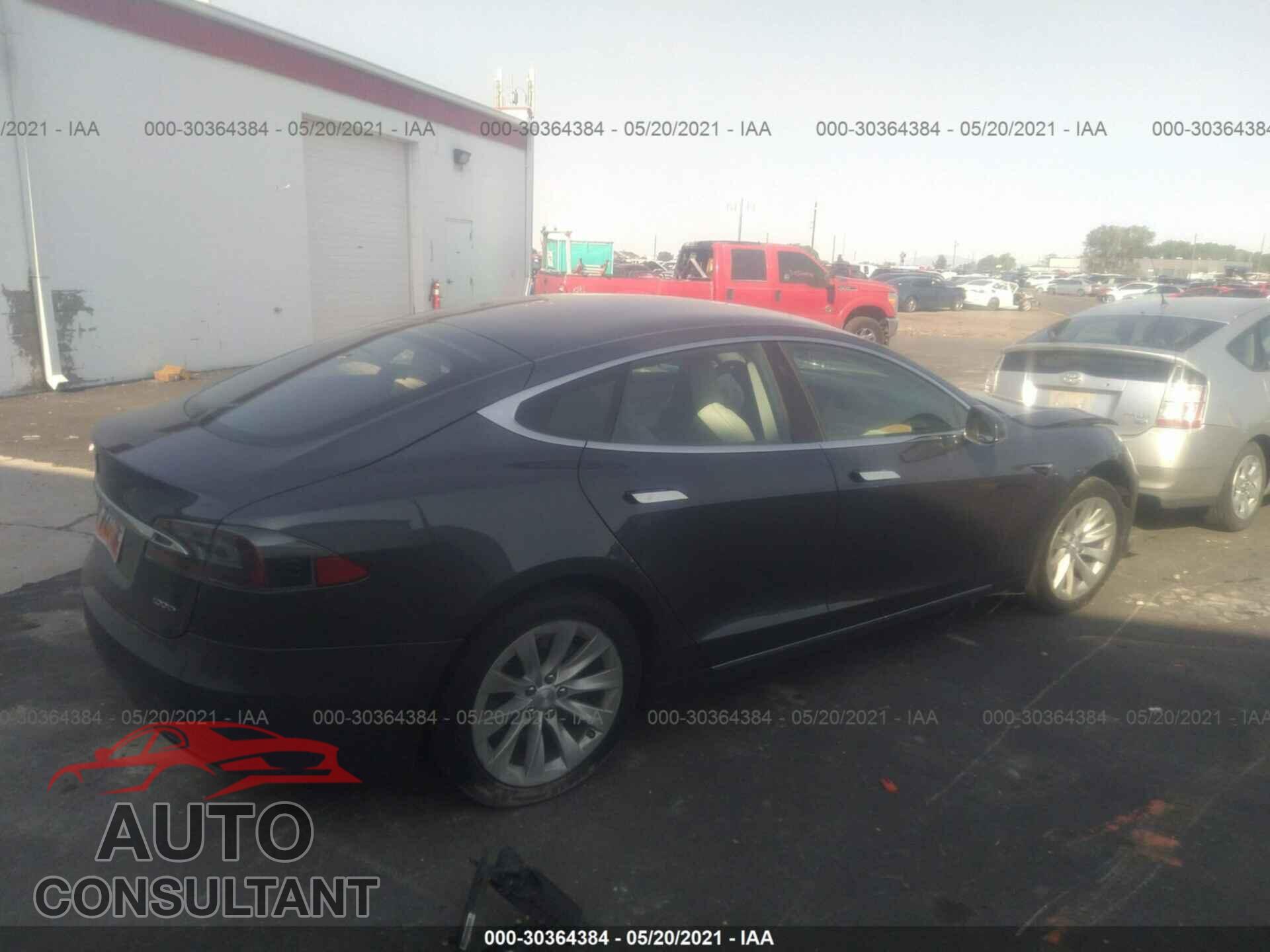 TESLA MODEL S 2018 - 5YJSA1E22JF296907