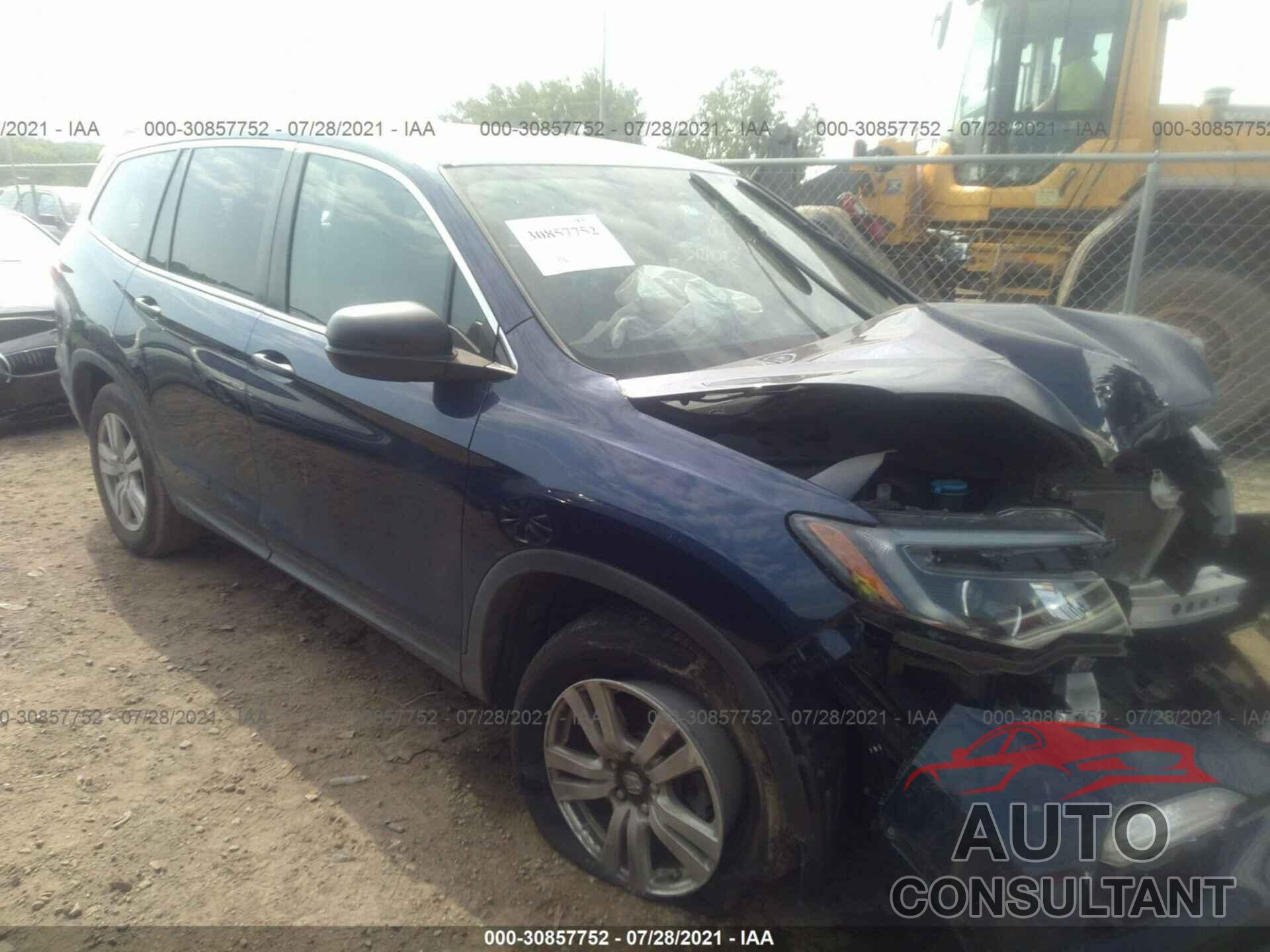 HONDA PILOT 2017 - 5FNYF6H11HB007781