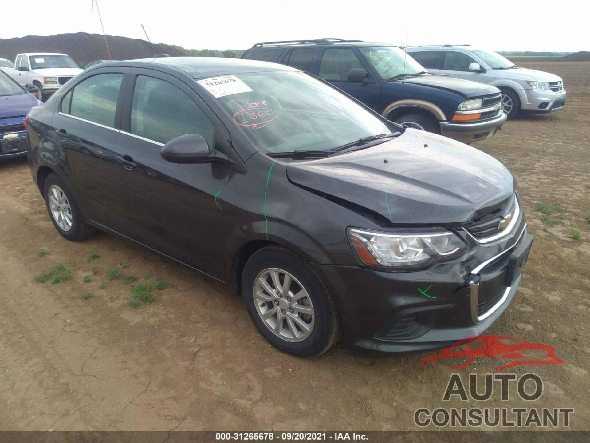 CHEVROLET SONIC 2017 - 1G1JD5SH3H4115777
