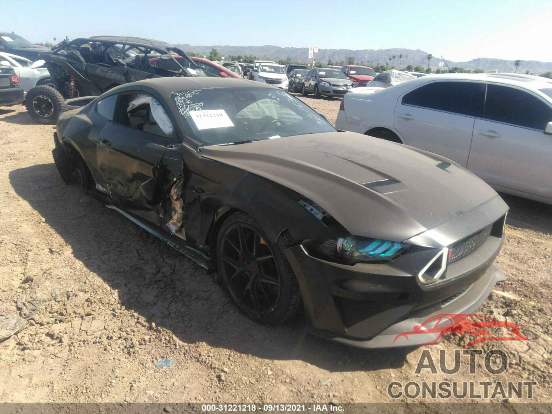 FORD MUSTANG 2019 - 1FA6P8CFXK5175629