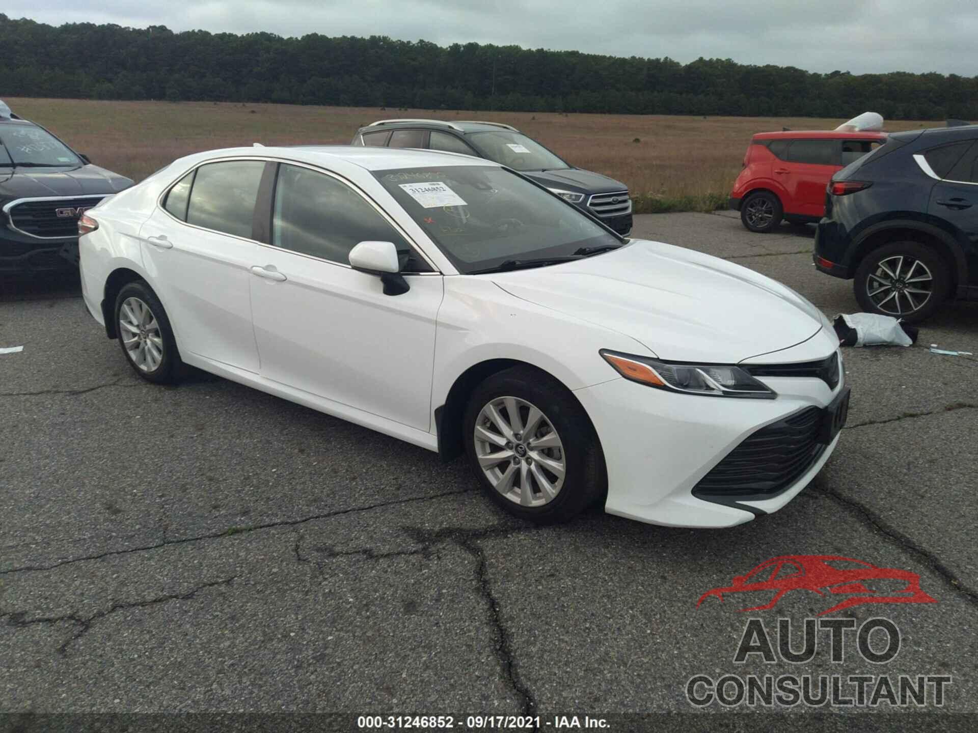 TOYOTA CAMRY 2019 - 4T1B11HK2KU290671
