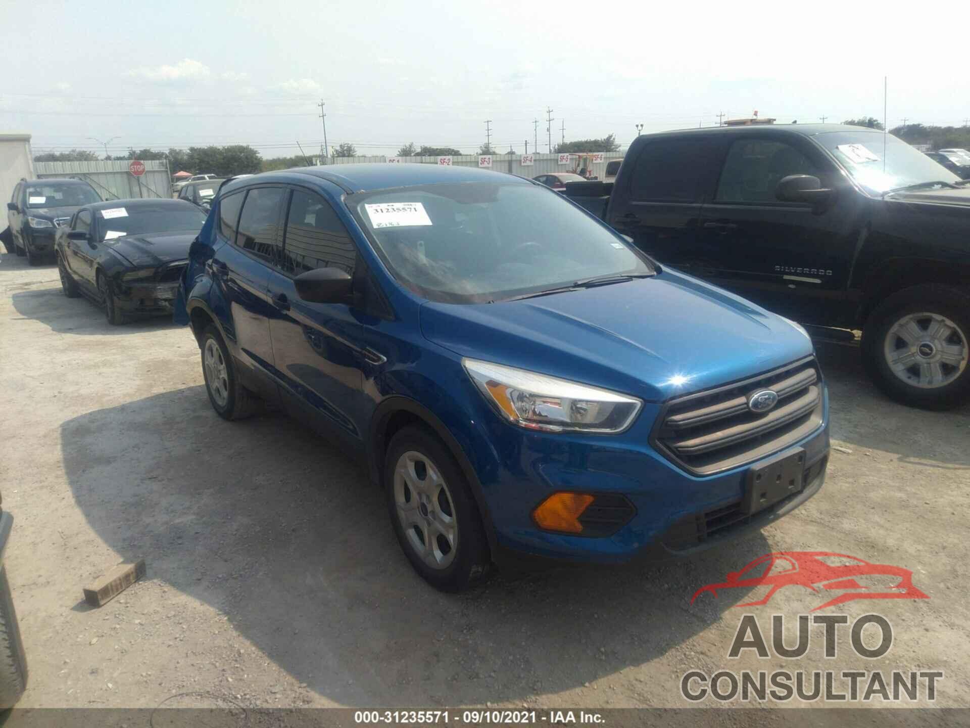 FORD ESCAPE 2017 - 1FMCU0F74HUA49711