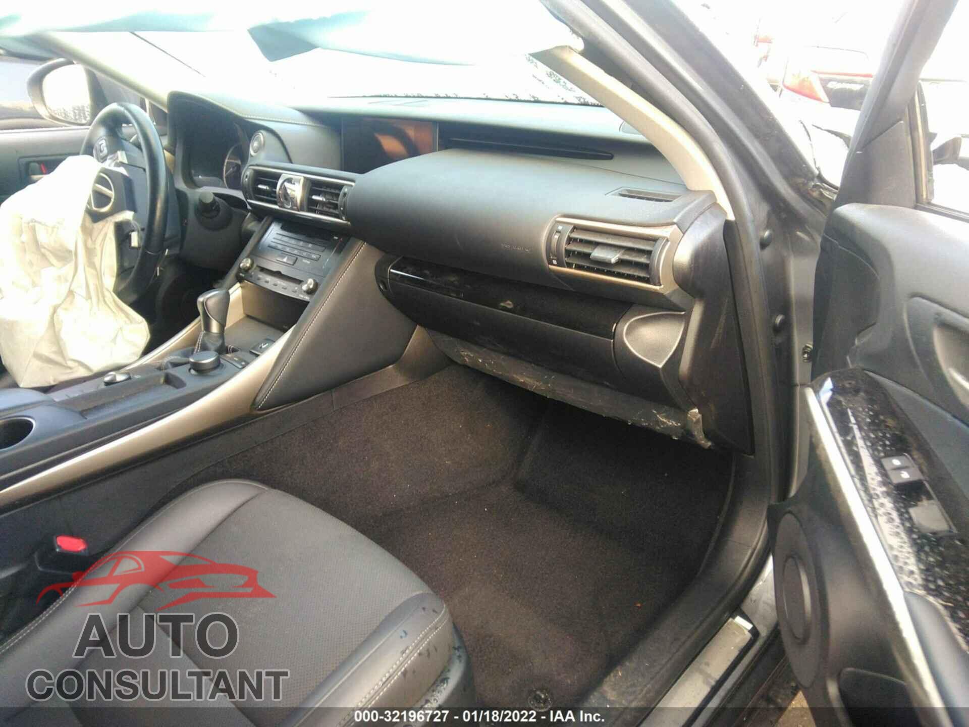 LEXUS IS 2017 - JTHBA1D29H5061271