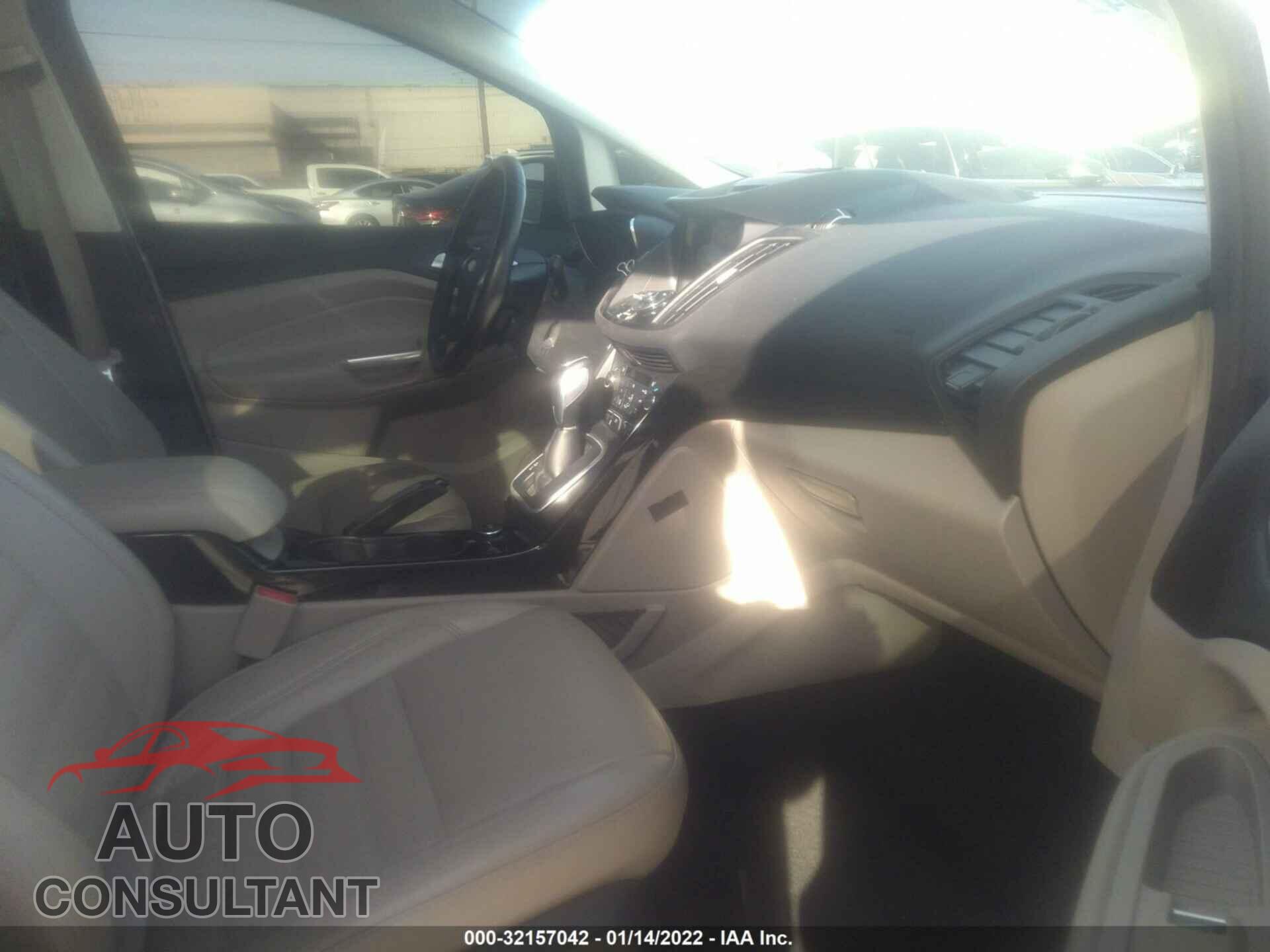 FORD C-MAX ENERGI 2017 - 1FADP5FU3HL106060