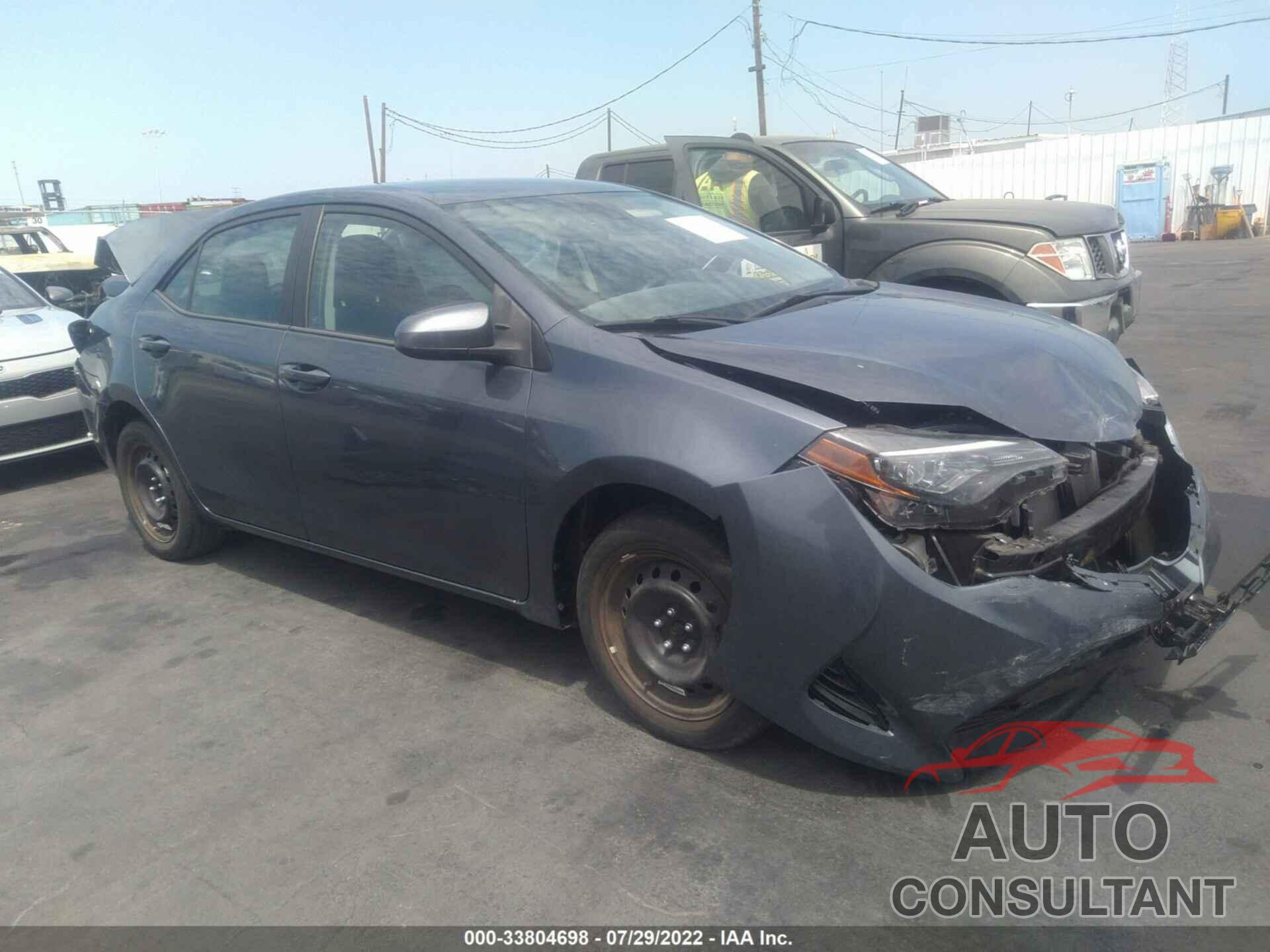 TOYOTA COROLLA 2018 - 5YFBURHE0JP809166
