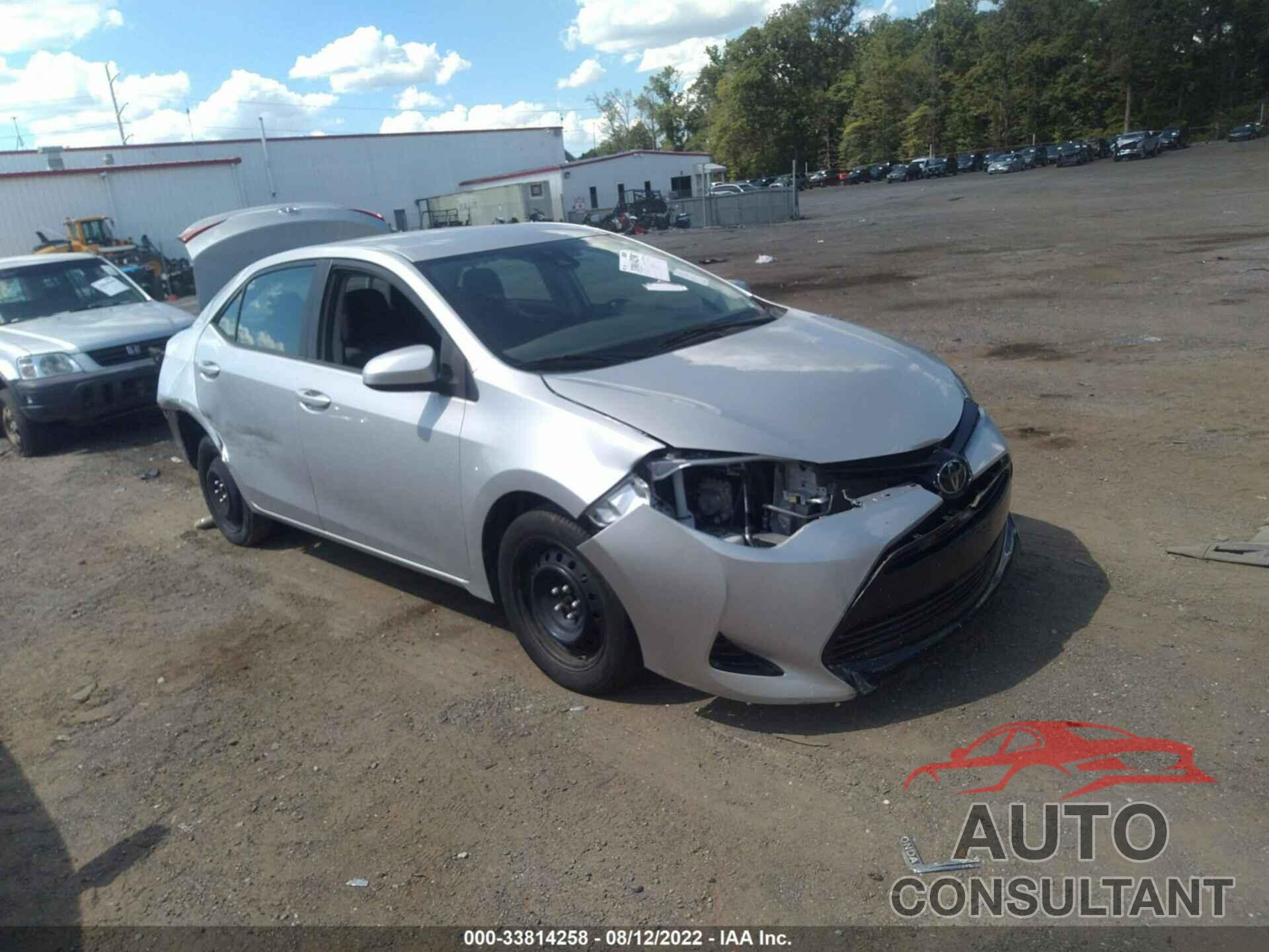 TOYOTA COROLLA 2018 - 5YFBURHE5JP791392
