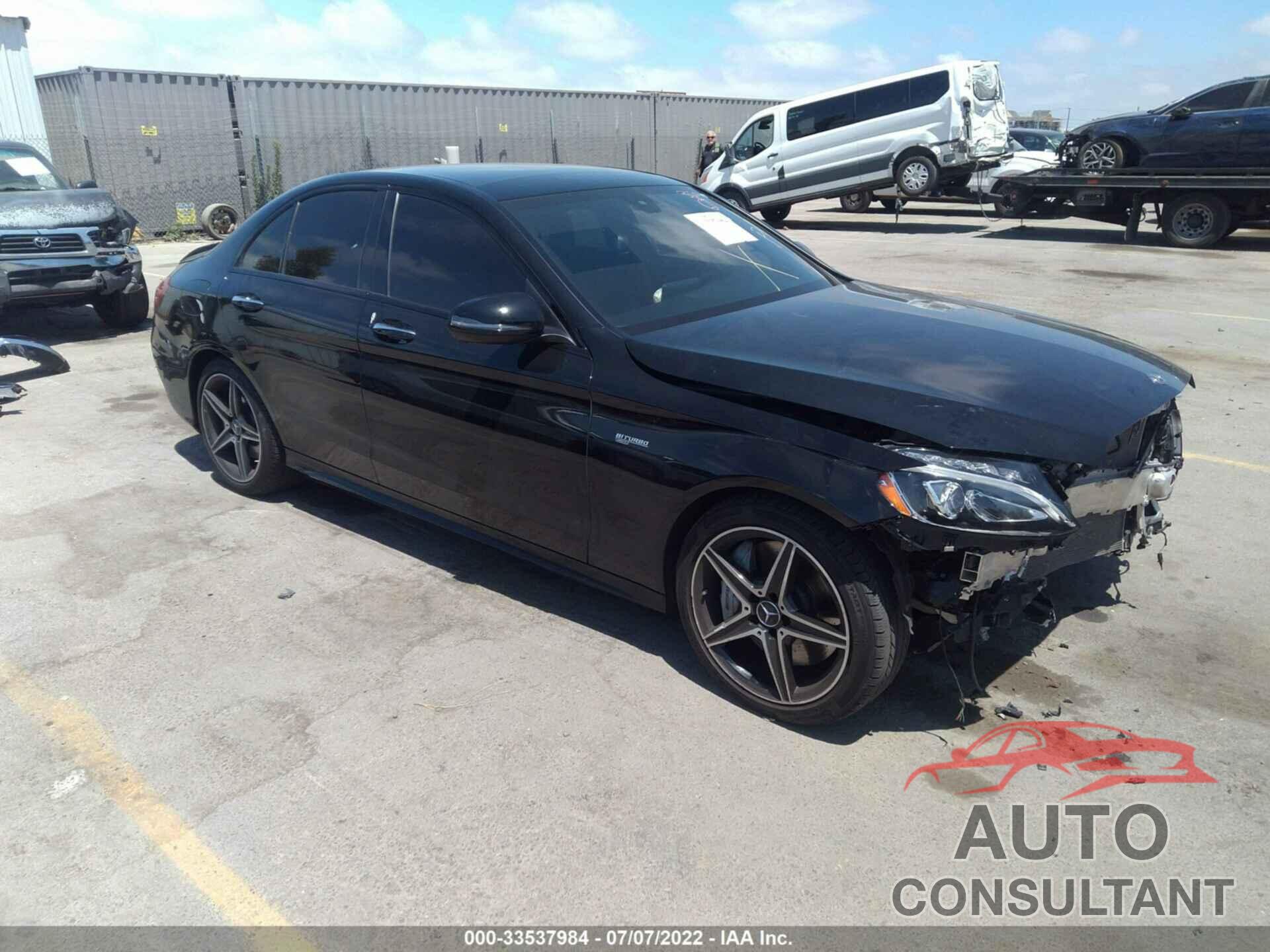MERCEDES-BENZ C-CLASS 2018 - 55SWF6EB7JU242565