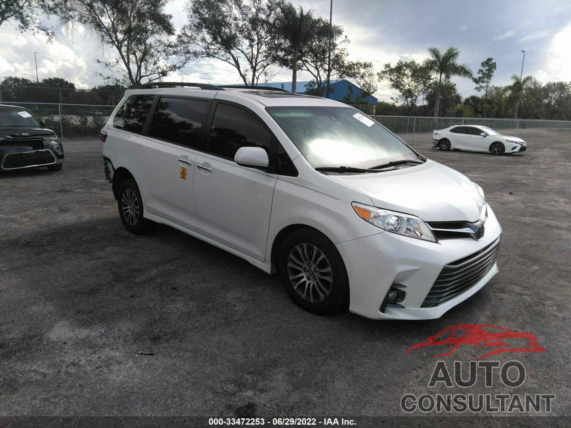 TOYOTA SIENNA 2019 - 5TDYZ3DC8KS008491