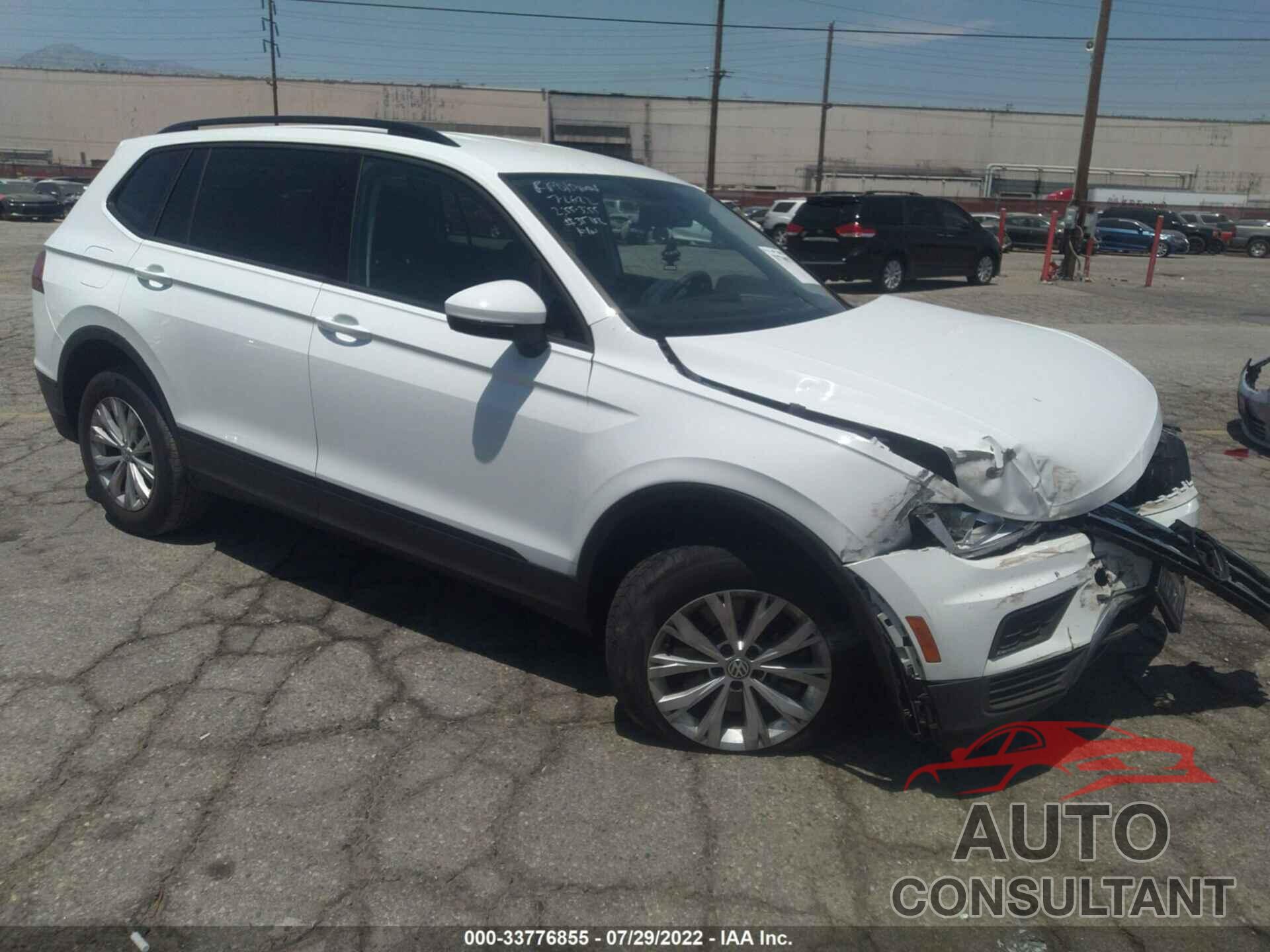 VOLKSWAGEN TIGUAN 2018 - 3VV1B7AX0JM056264