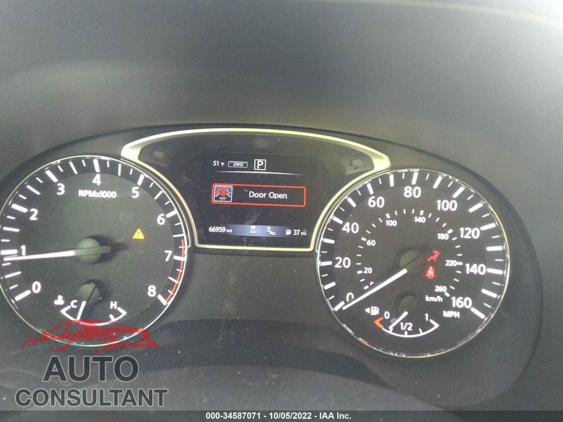 NISSAN PATHFINDER 2020 - 5N1DR2CM5LC613053