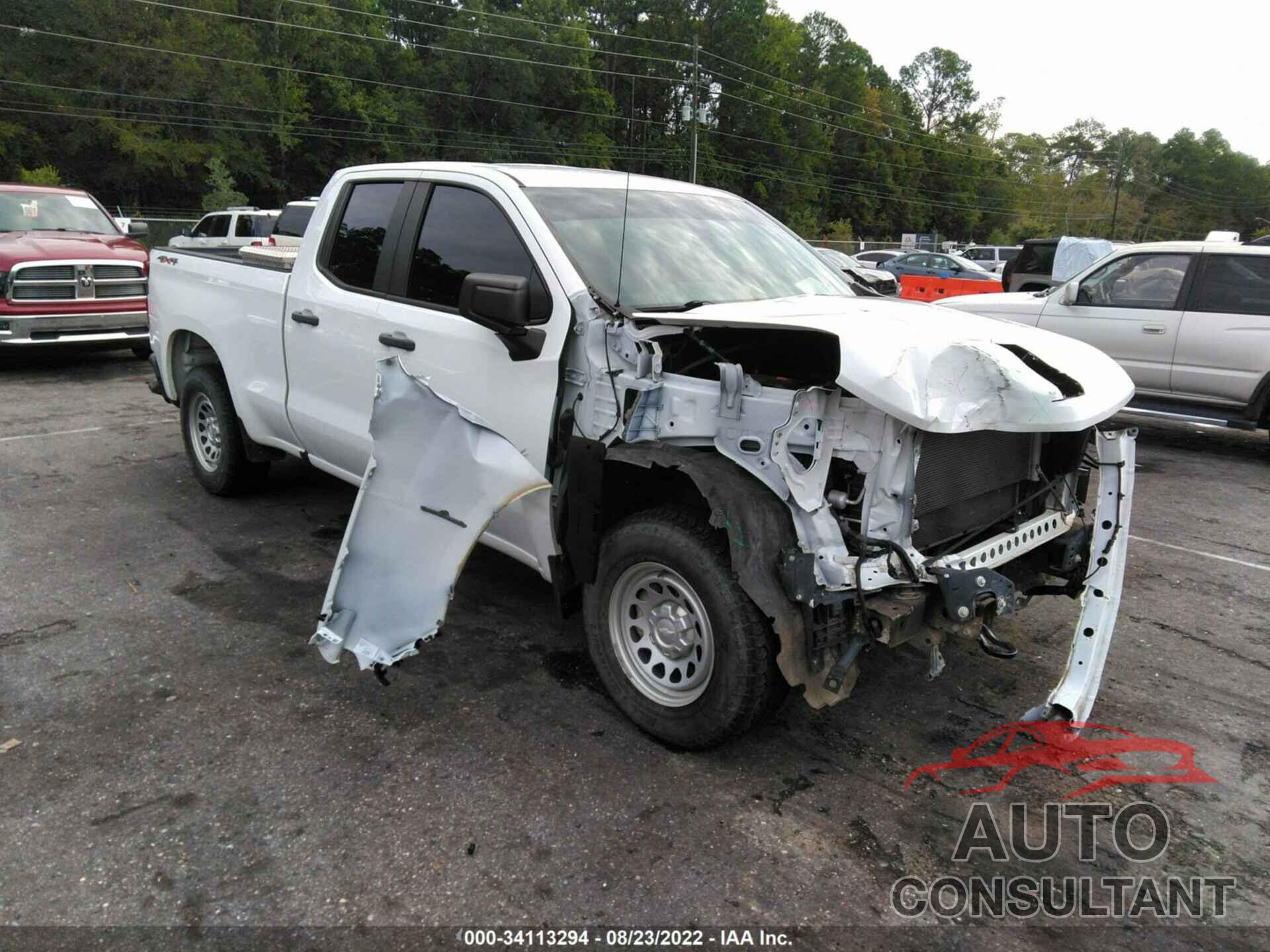 CHEVROLET SILVERADO 1500 2020 - 1GCRYAEH1LZ203452