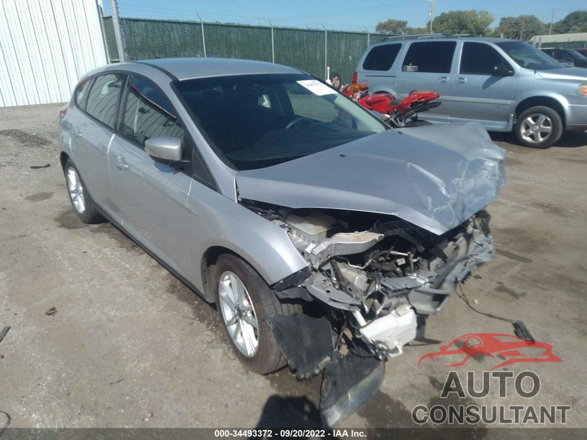 FORD FOCUS 2015 - 1FADP3K29FL329211