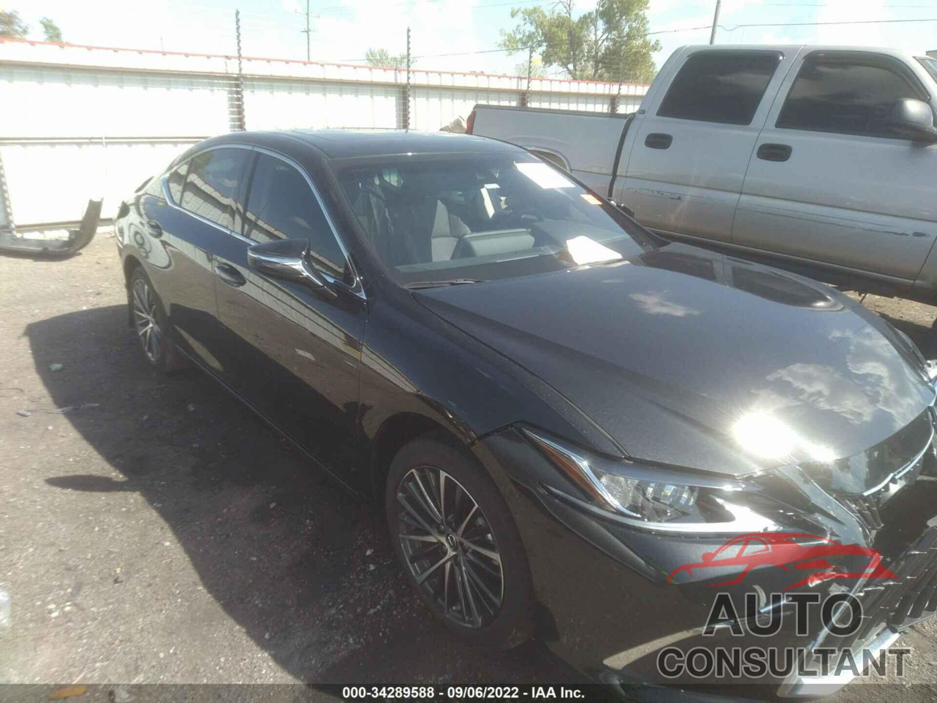 LEXUS ES 2022 - 58ADZ1B13NU124920