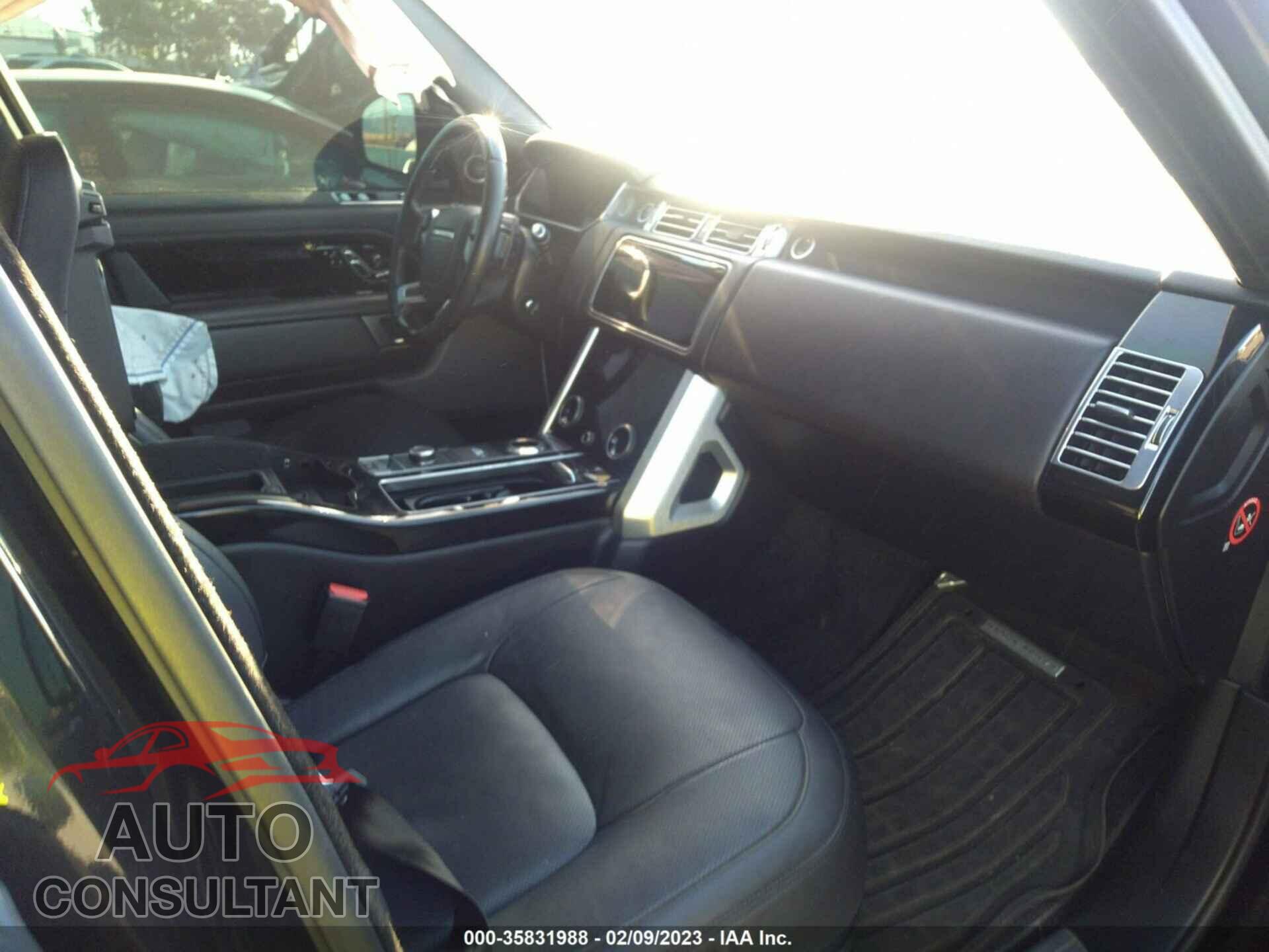 LAND ROVER RANGE ROVER 2018 - SALGS2SV1JA392519