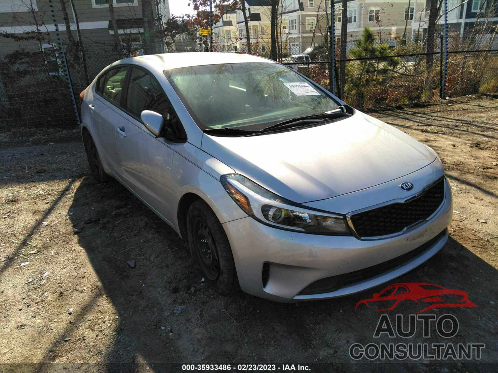 KIA FORTE 2018 - 3KPFK4A74JE198565