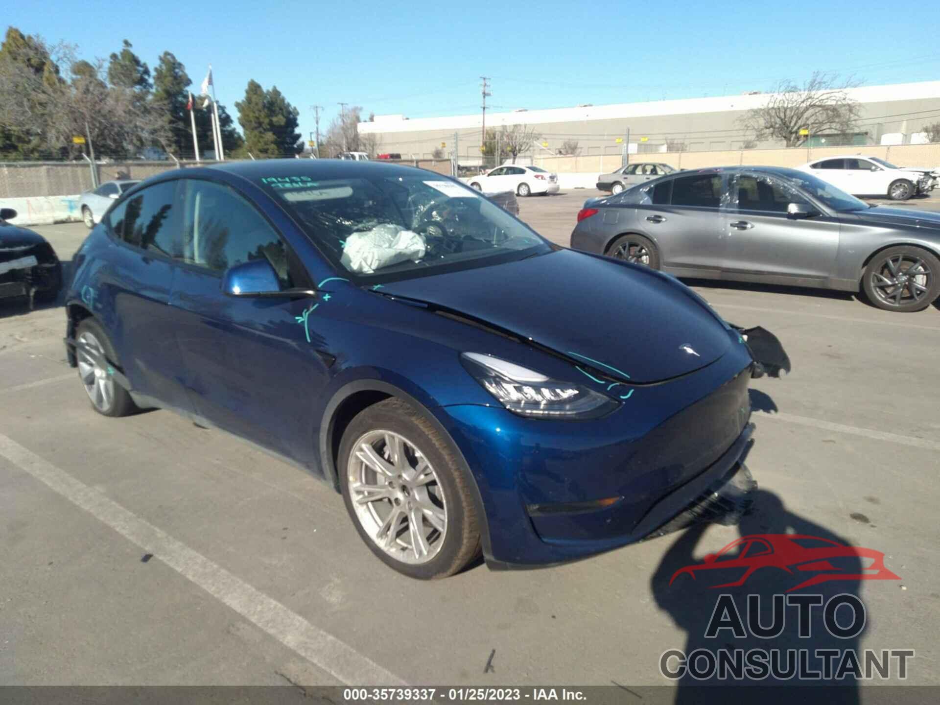 TESLA MODEL Y 2020 - 5YJYGDEE7LF057943