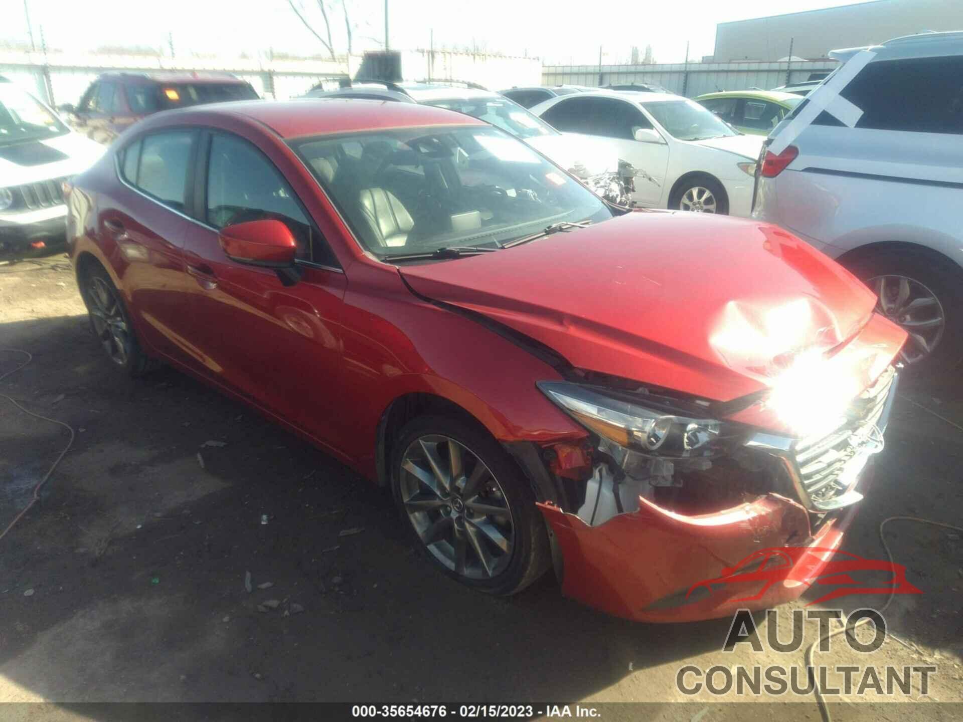 MAZDA MAZDA3 4-DOOR 2018 - 3MZBN1V35JM185001