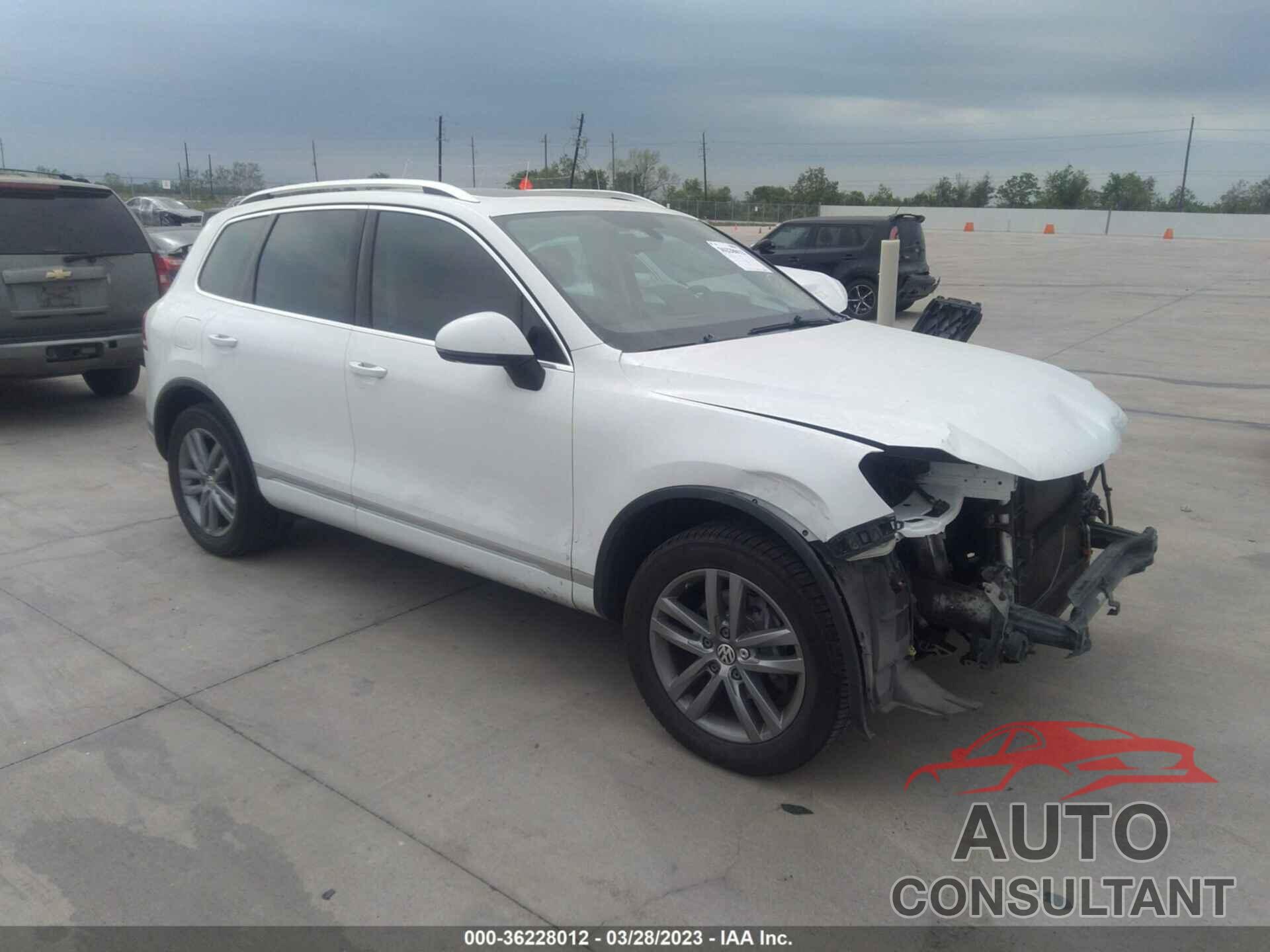 VOLKSWAGEN TOUAREG 2015 - WVGEF9BP1FD002906