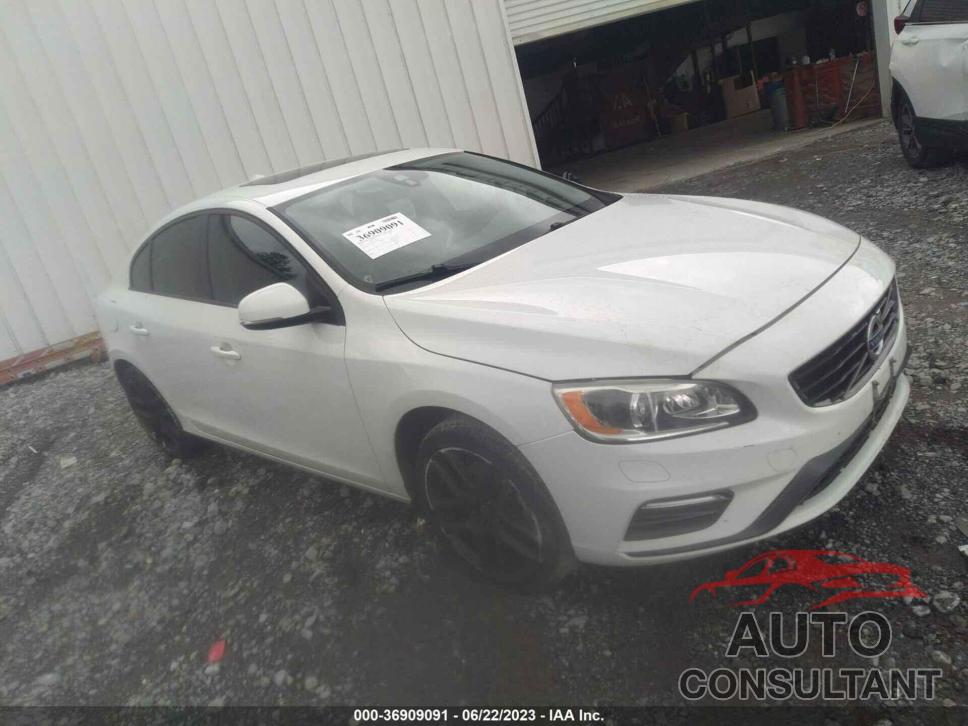 VOLVO S60 2017 - YV126MFL8H2424990