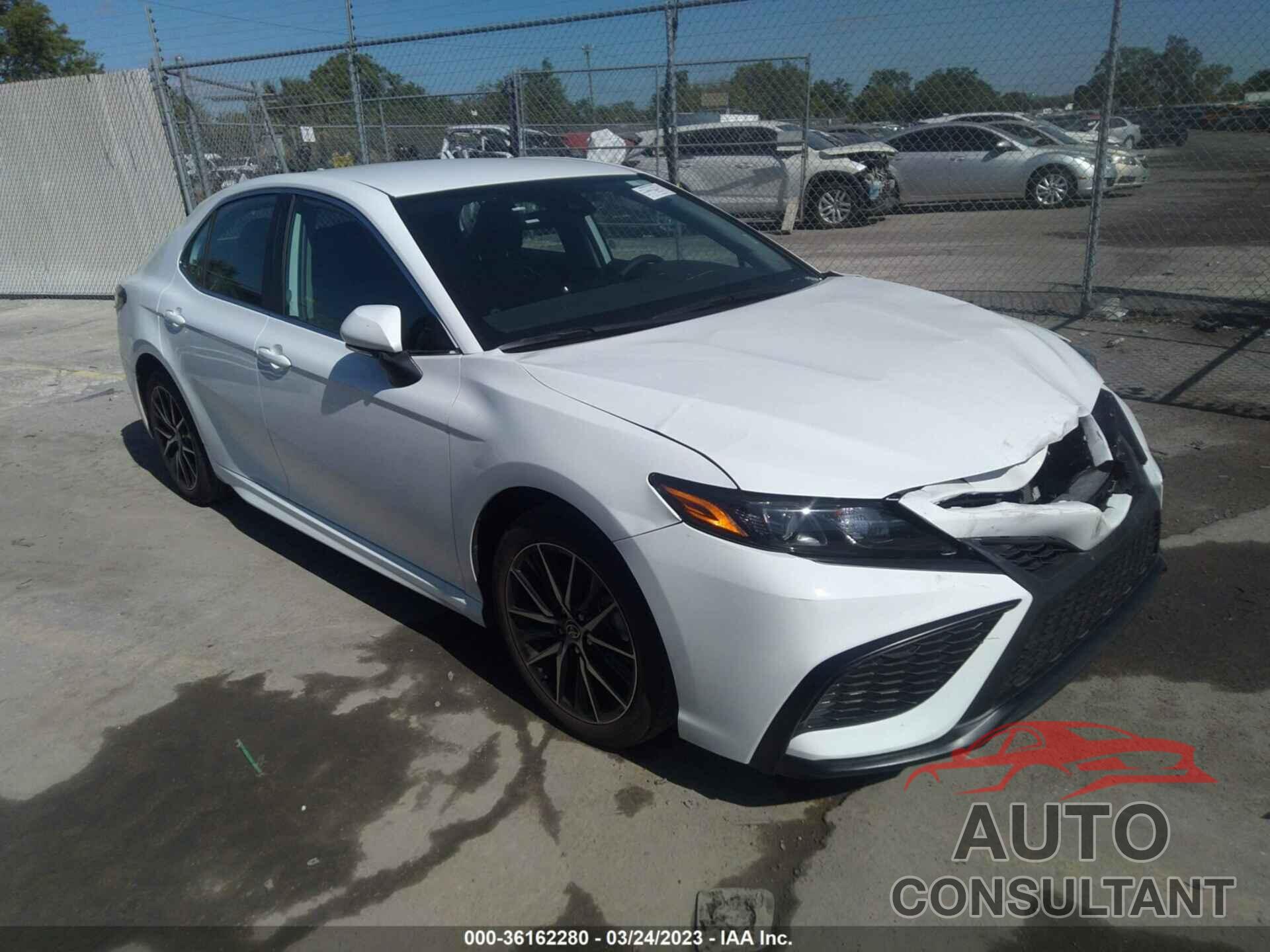 TOYOTA CAMRY 2023 - 4T1G11AK7PU770342