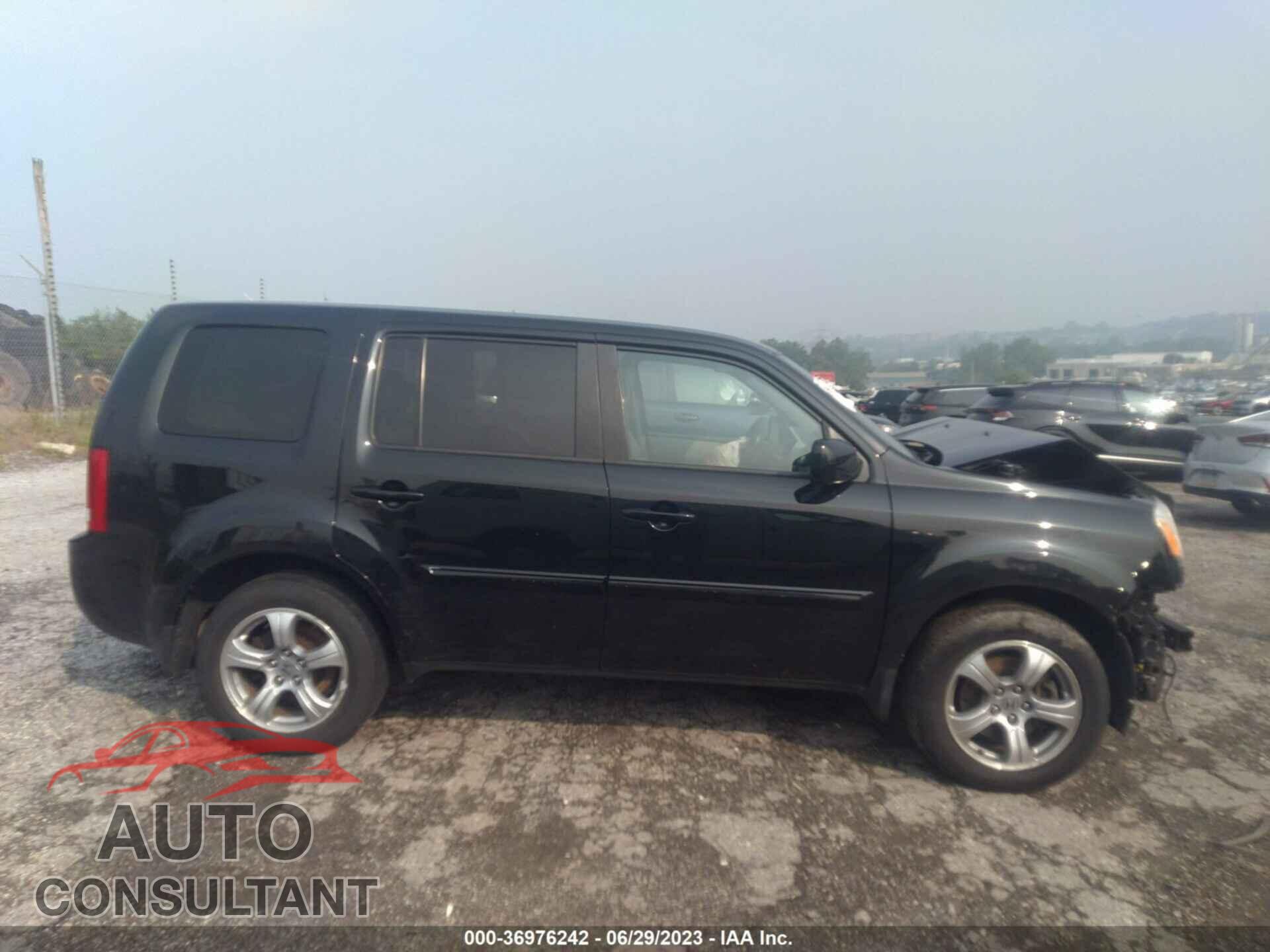 HONDA PILOT 2013 - 5FNYF4H43DB009251