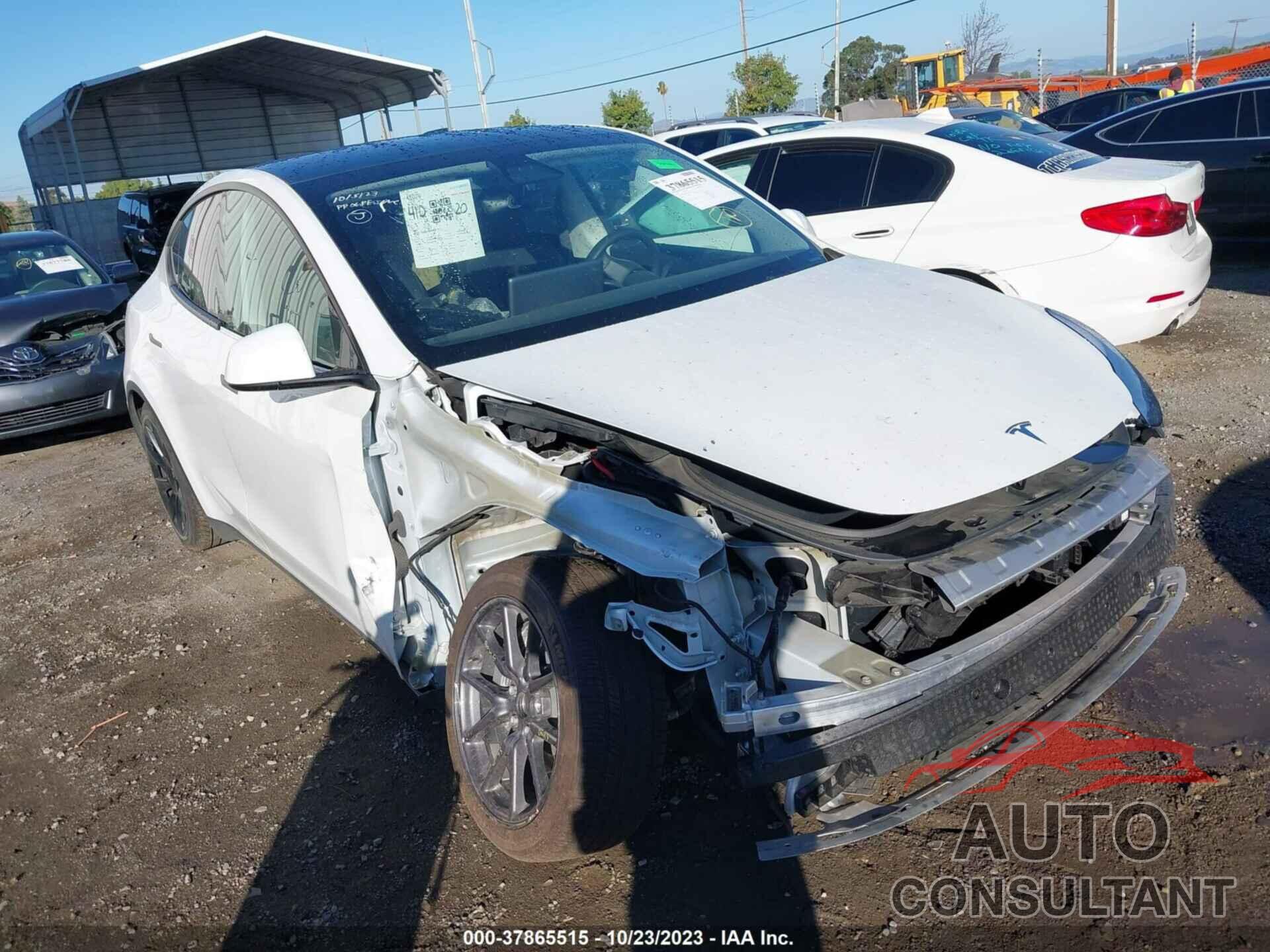 TESLA MODEL Y 2021 - 5YJYGDED3MF192796