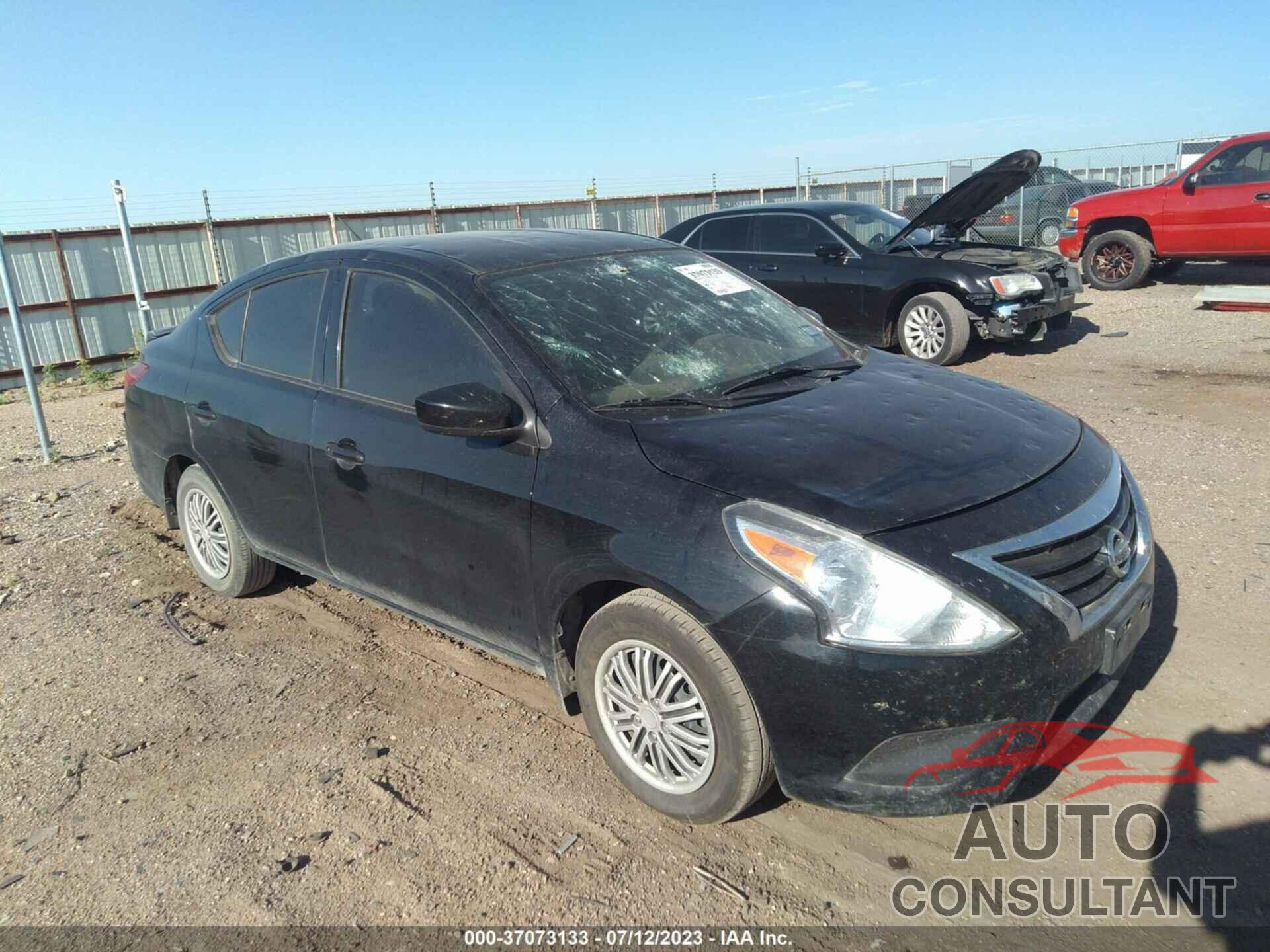 NISSAN VERSA 2017 - 3N1CN7AP2HL864360